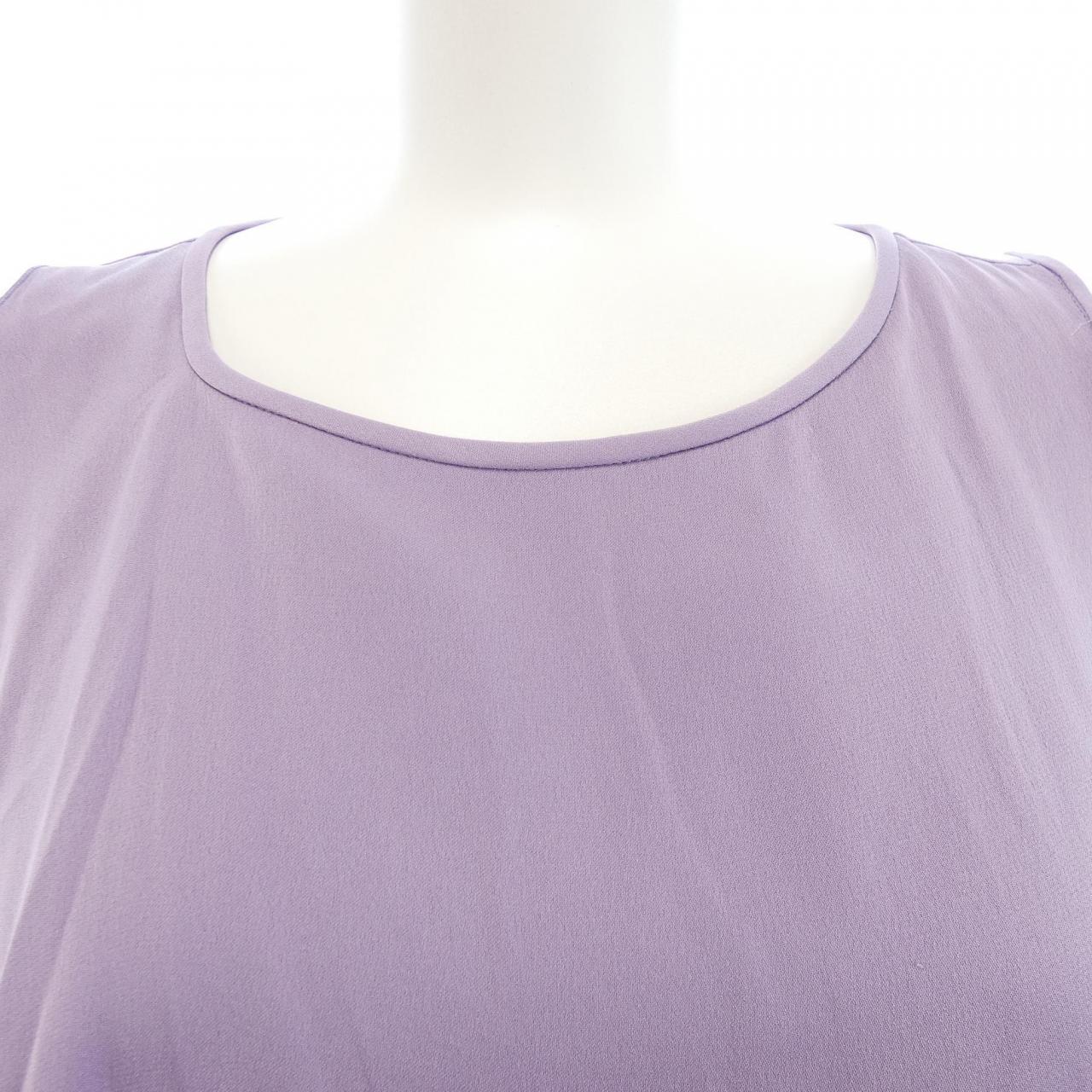 エンポリオアルマーニ EMPORIO ARMANI トップス