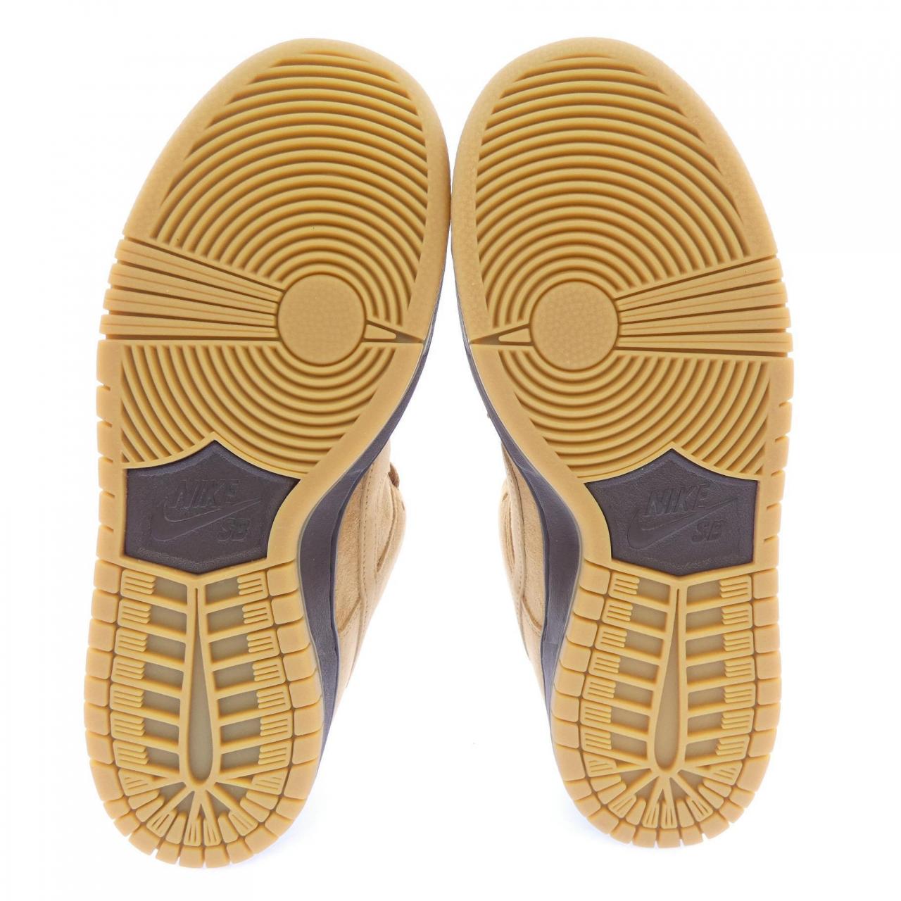 ナイキ NIKE BQ6817-204 スニーカー