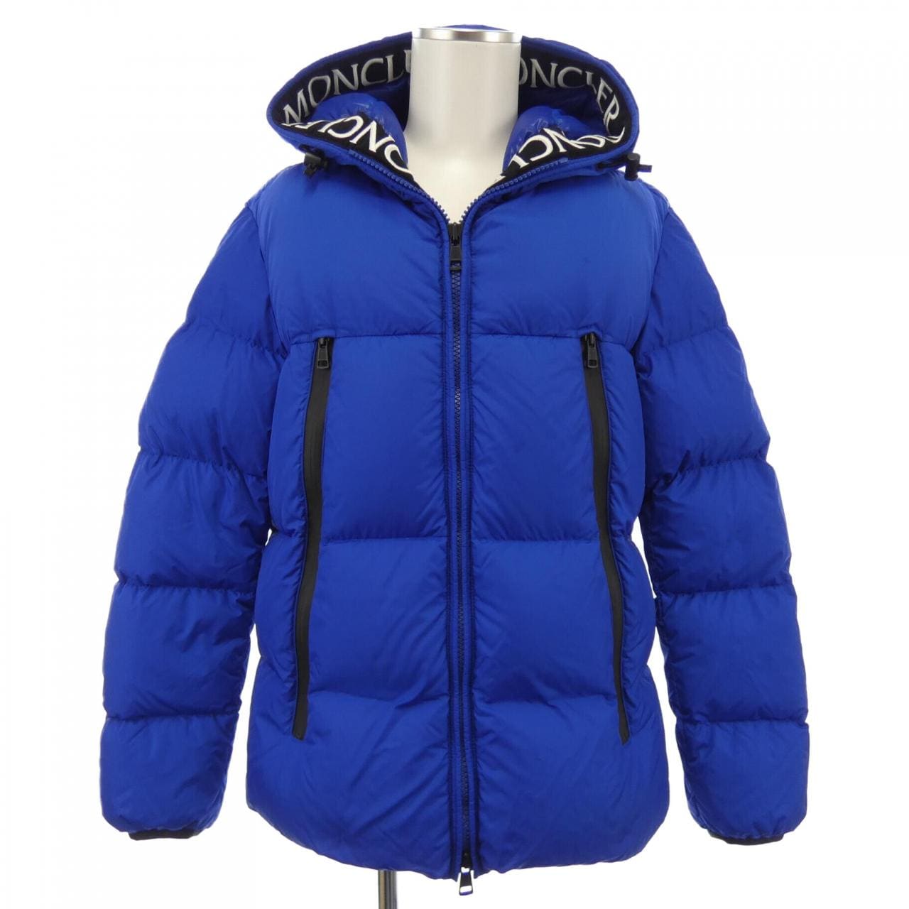 モンクレール MONCLER ダウンジャケット