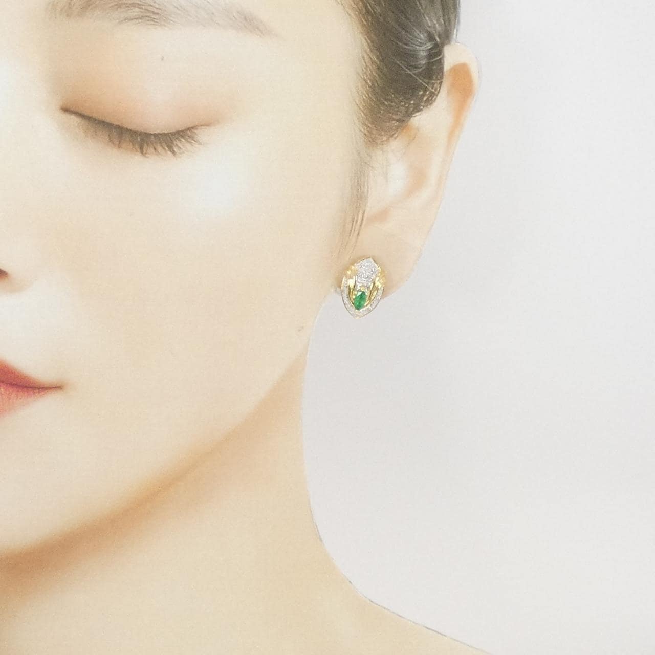 K18YG/K18WG エメラルド ピアス 0.50CT