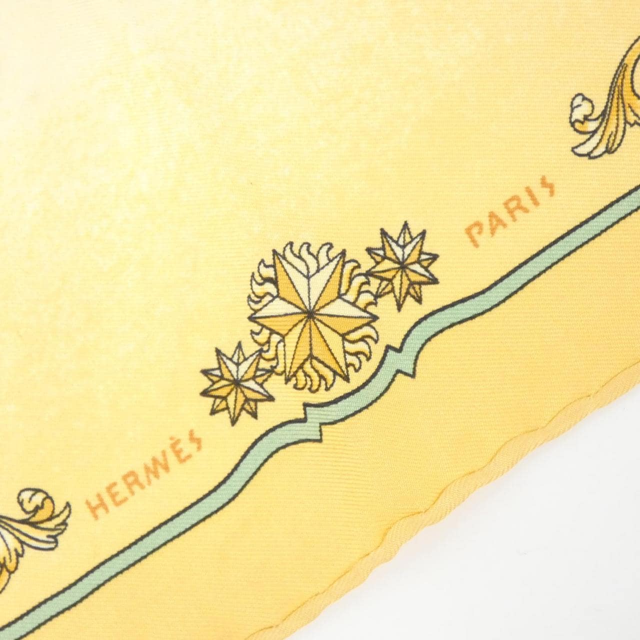 エルメス ガヴロッシュ プチスカーフ