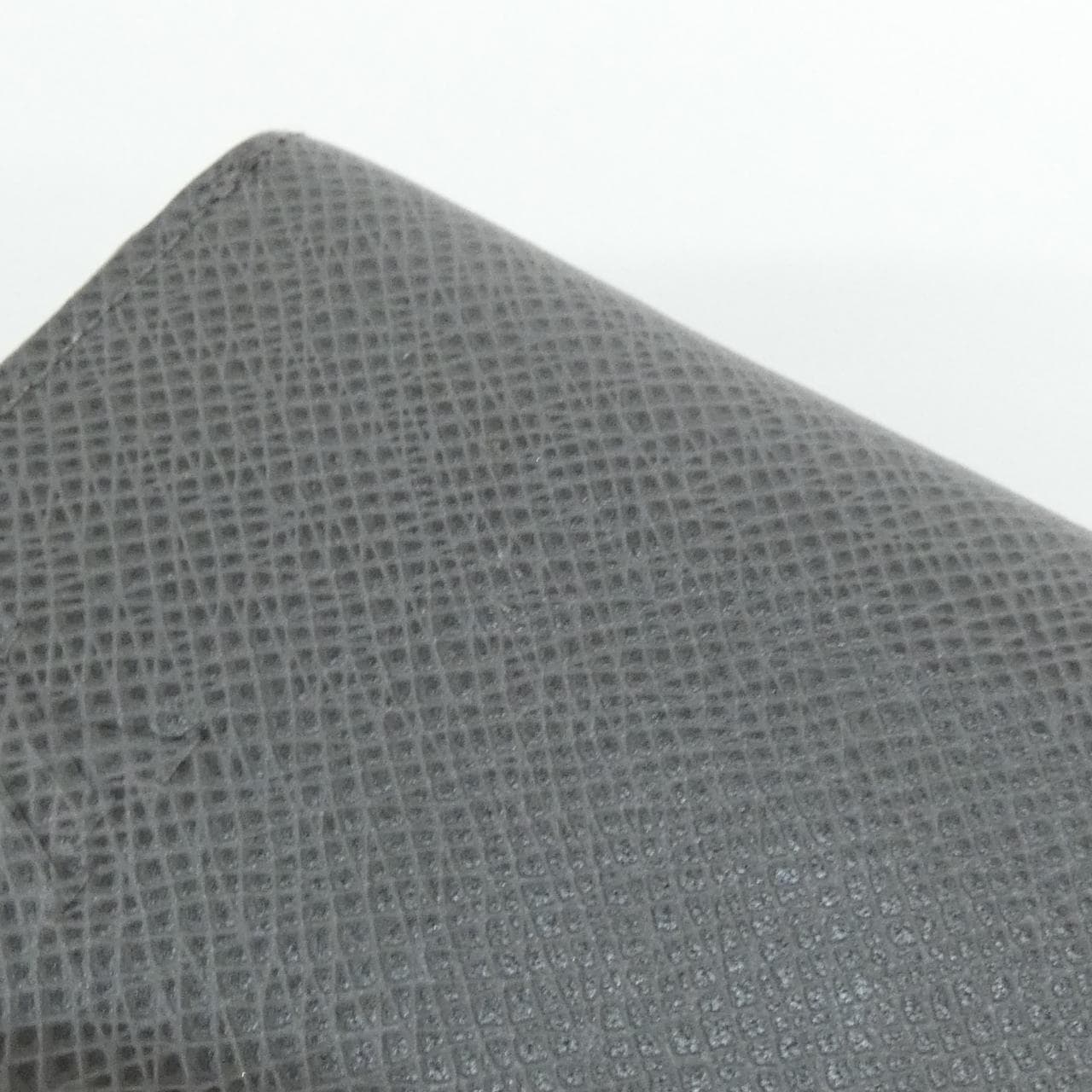 ルイヴィトン タイガ ジッピー コインパース M32617 コインケース