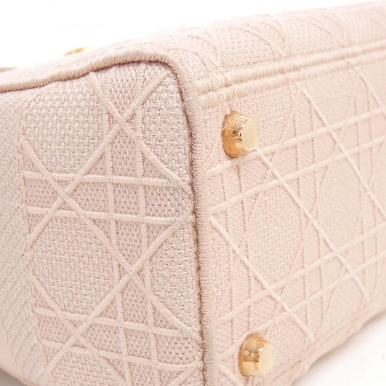 Christian DIOR Lady D-Light 中 M0565JREY 包