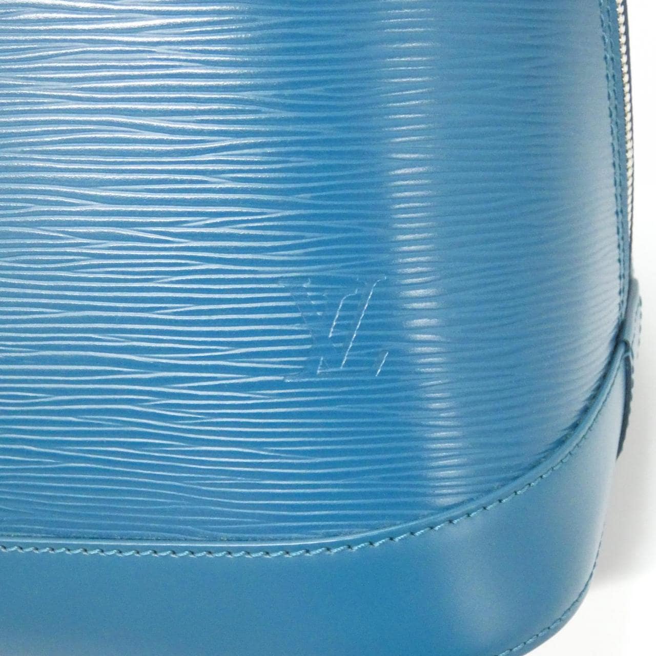 ルイヴィトン エピ アルマ GM M40634 バッグ