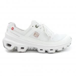 ロエベ LOEWE 32.98175 On スニーカー