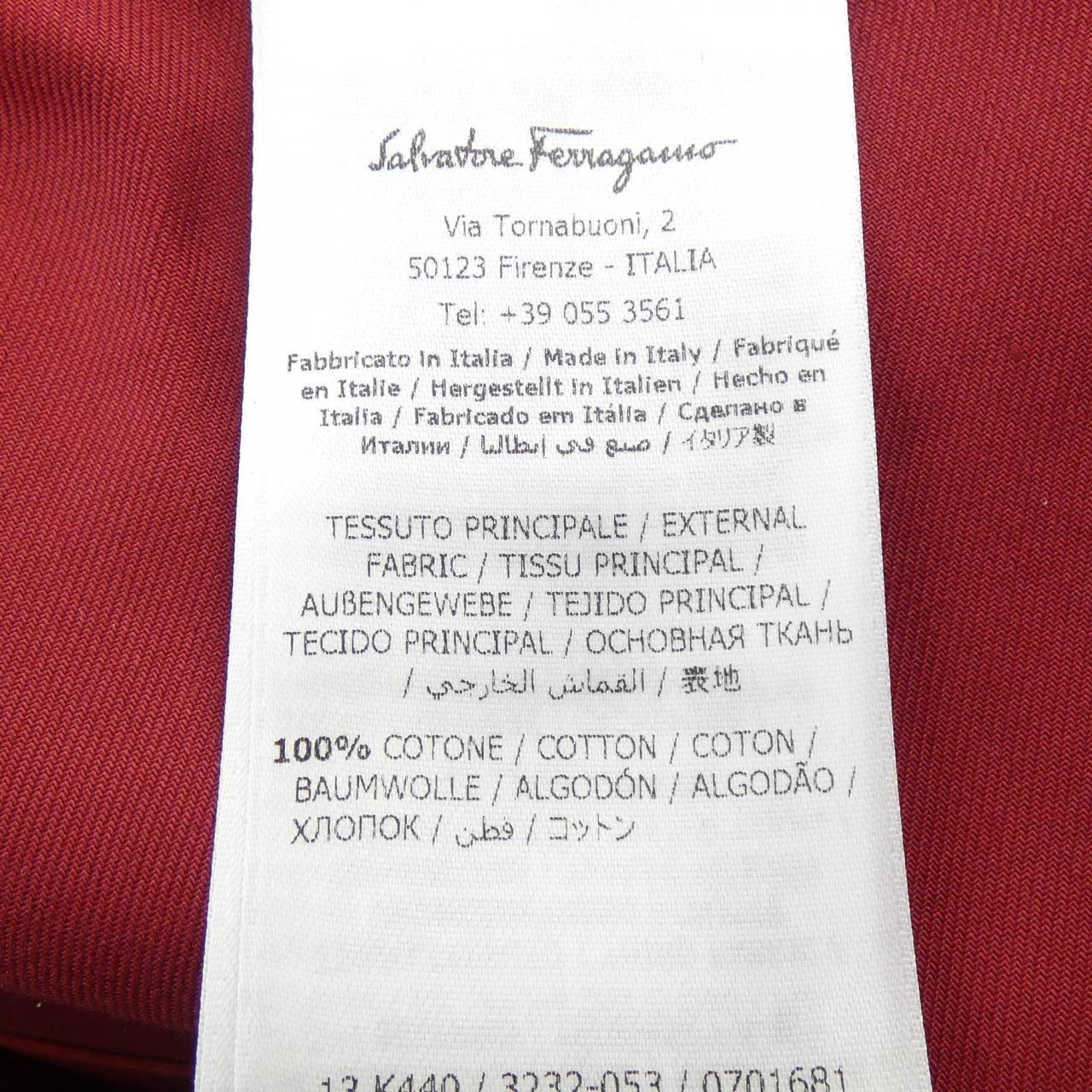 SALVATORE FERRAGAMO) 斗篷