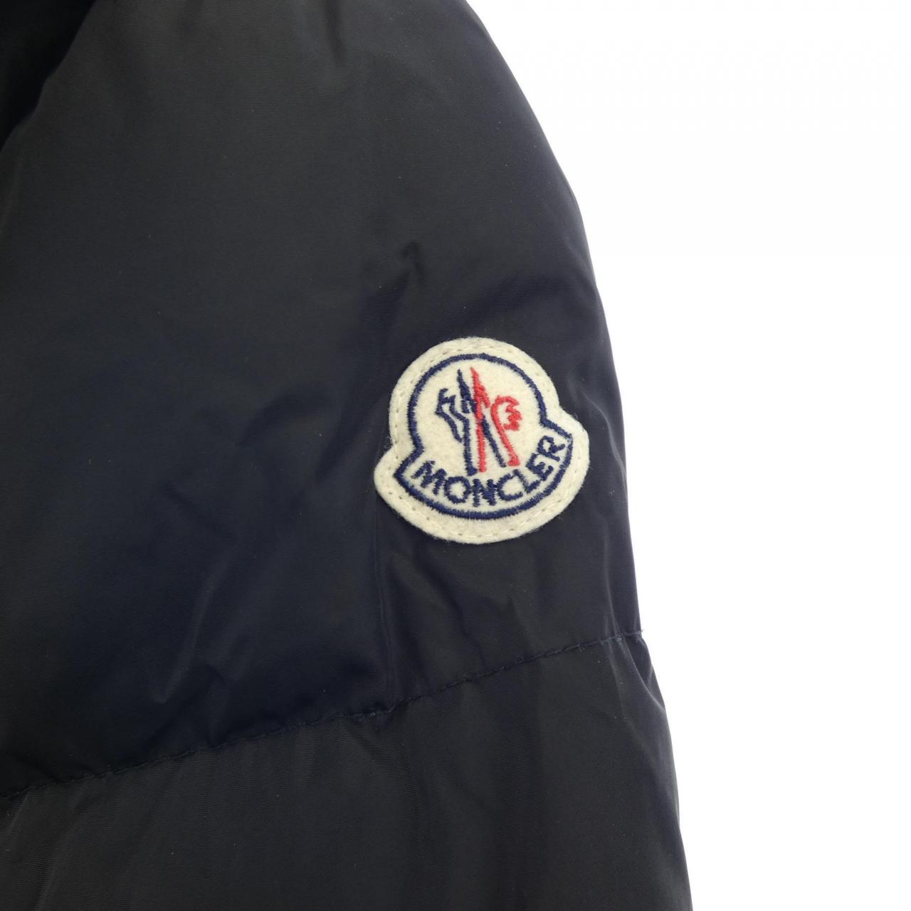モンクレール MONCLER ダウンジャケット