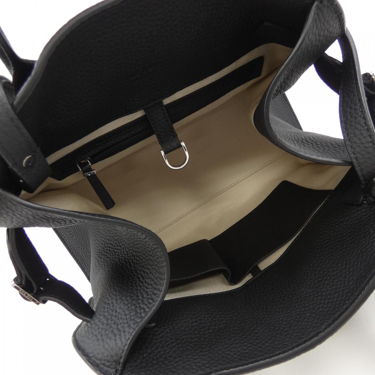 ザロウ THE ROW BAG