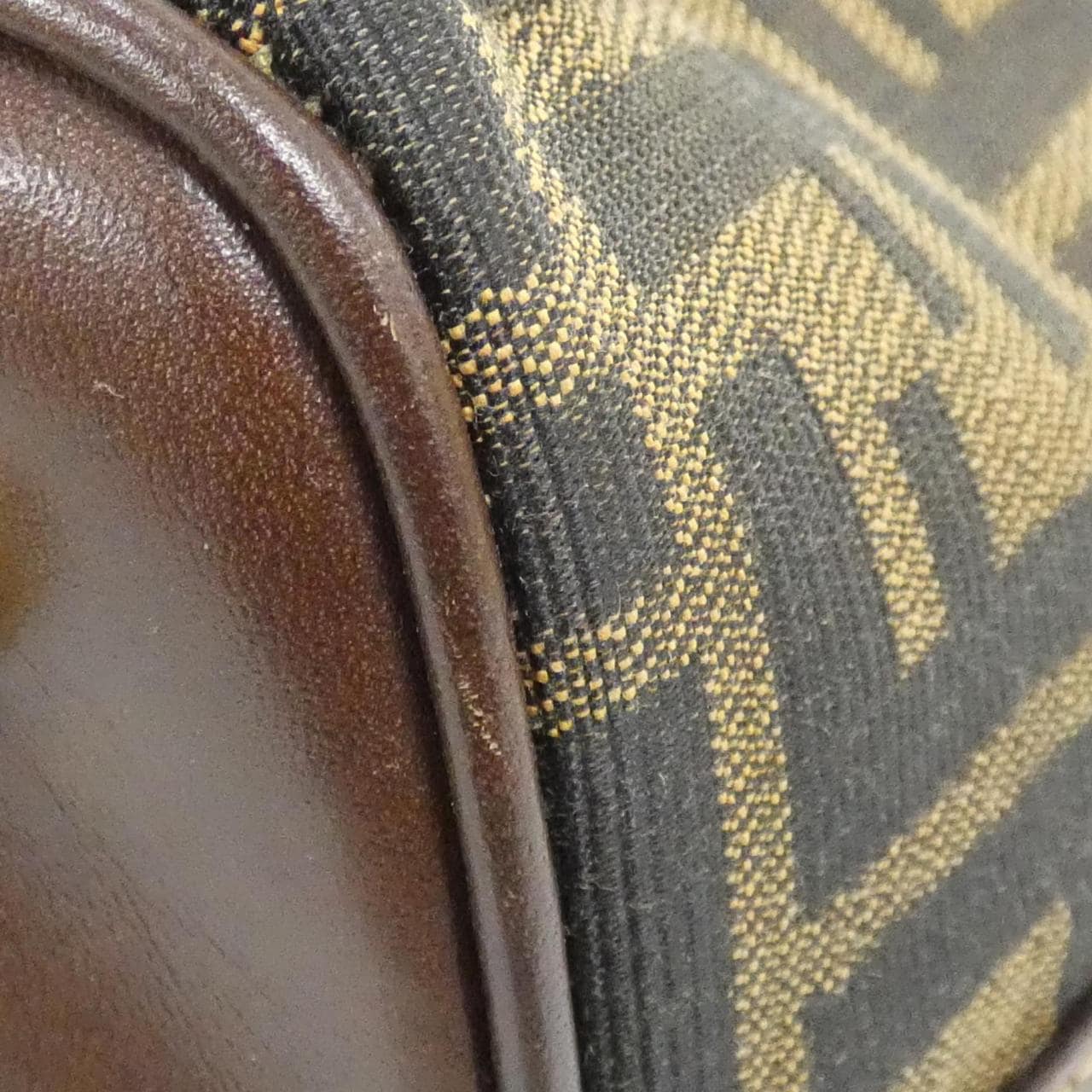 【ヴィンテージ】フェンディ 26351 バッグ