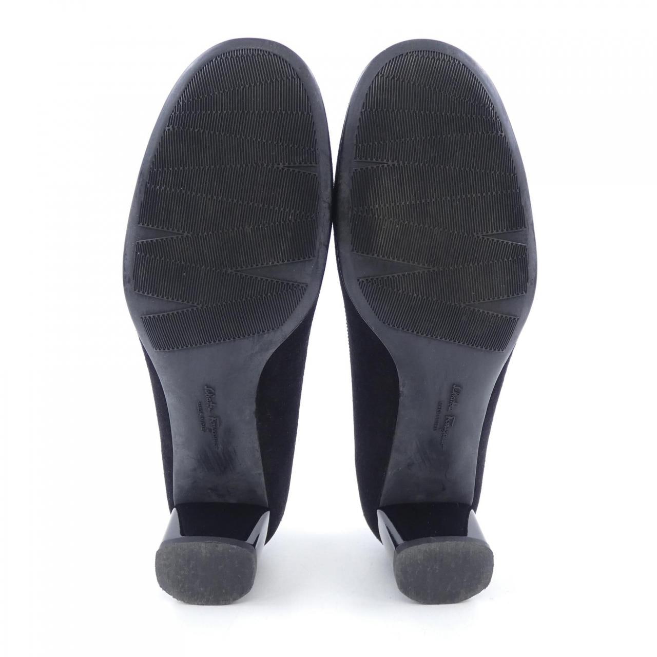 マイフェラガモ MY FERRAGAMO ZX00056 040 パンプス