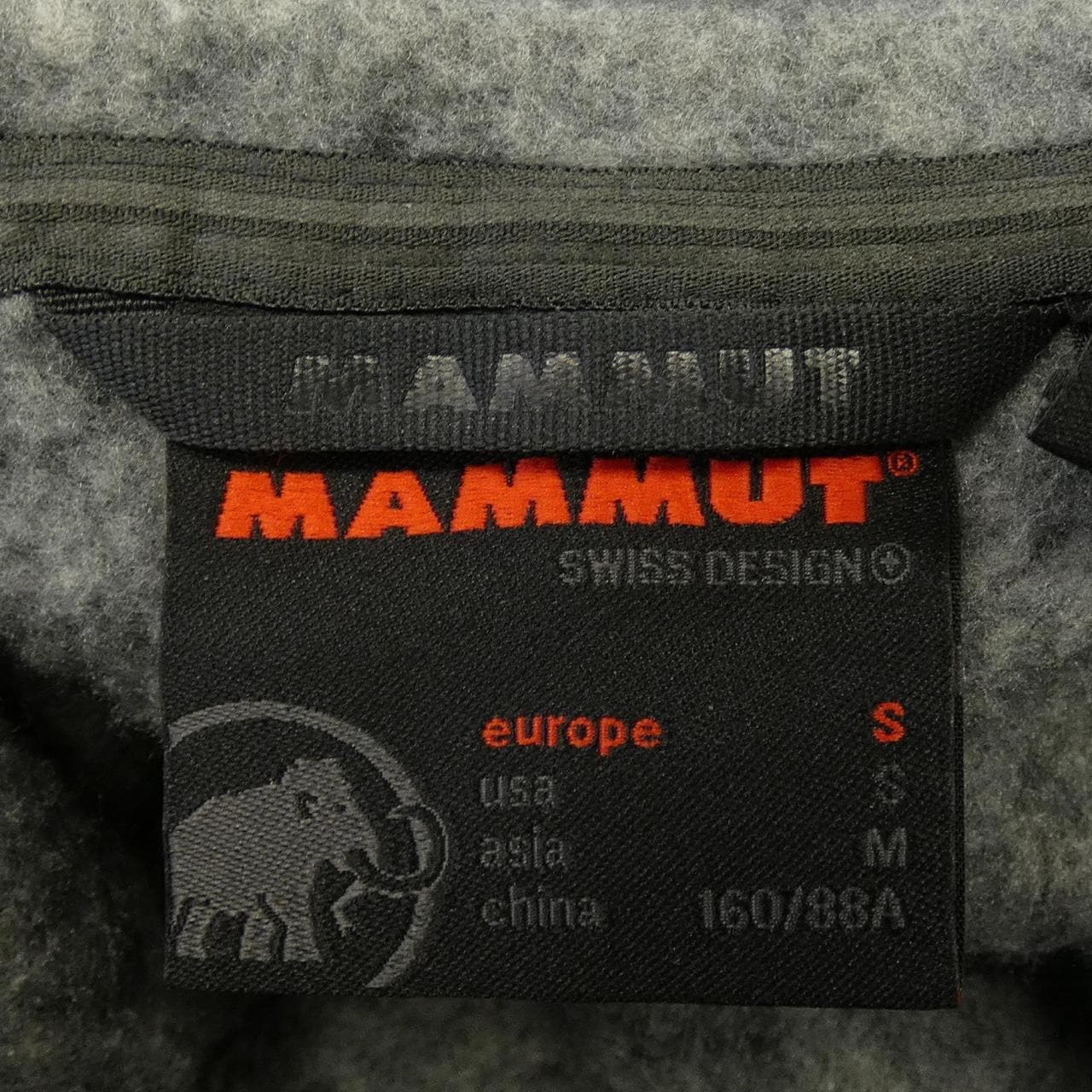 マムート MAMMUT パーカー