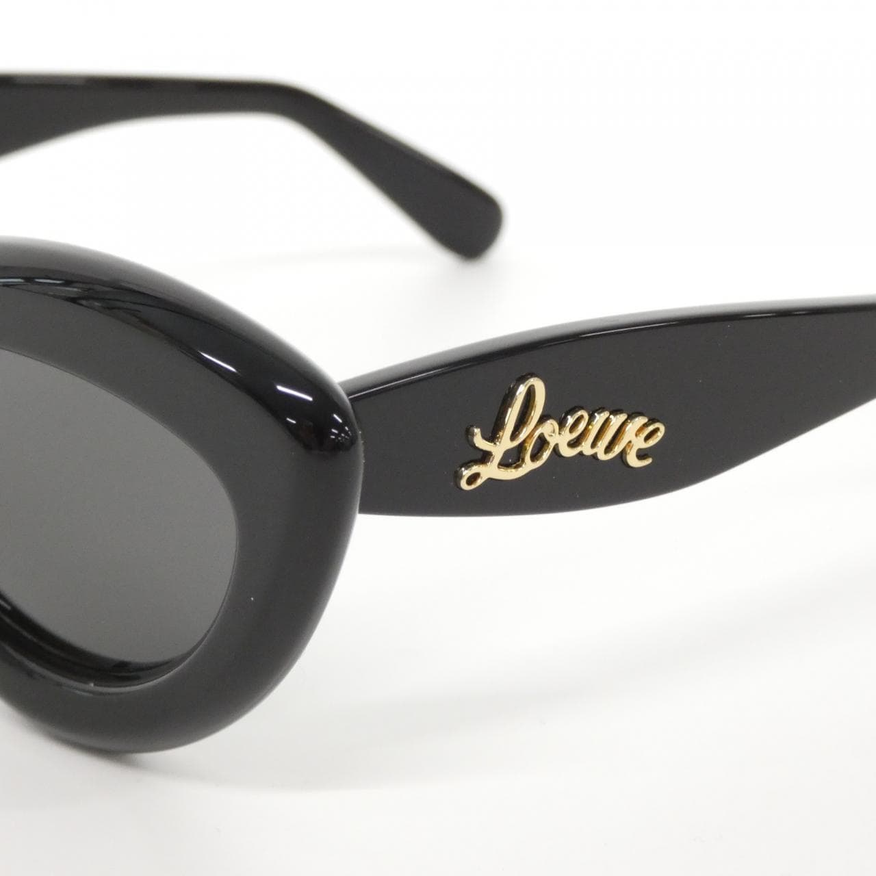 コメ兵|【新品】ロエベ 40096I サングラス|LOEWE|ブランド コメ兵|【新品】ロエベ 40096I サングラス|LOEWE|ブランド