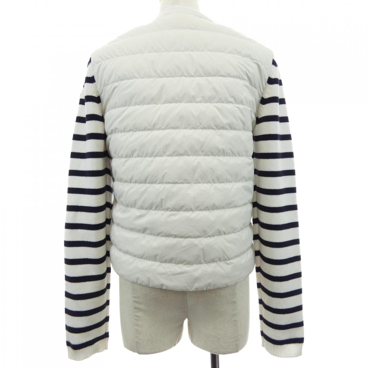 モンクレール MONCLER 10939B00016 ダウンジャケット