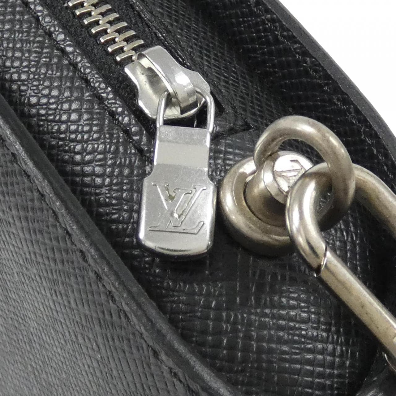 ルイヴィトン タイガ バイカル M30182 セカンドバッグ