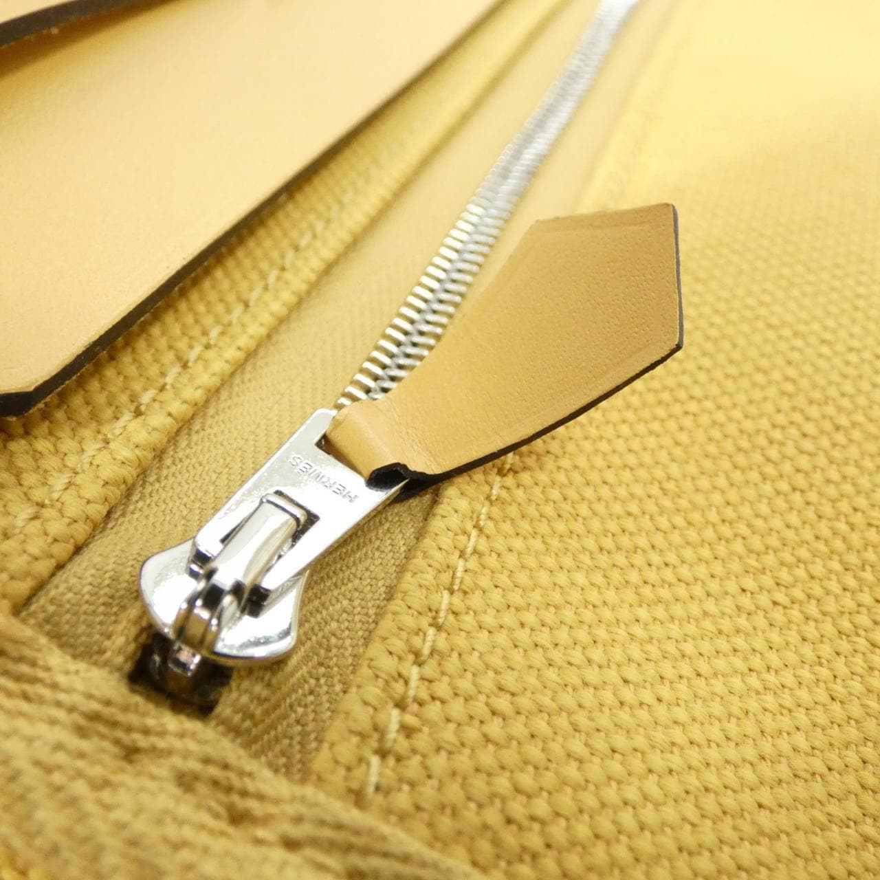 エルメス エールバッグ ジップ 20cm 086430CK ショルダーバッグ