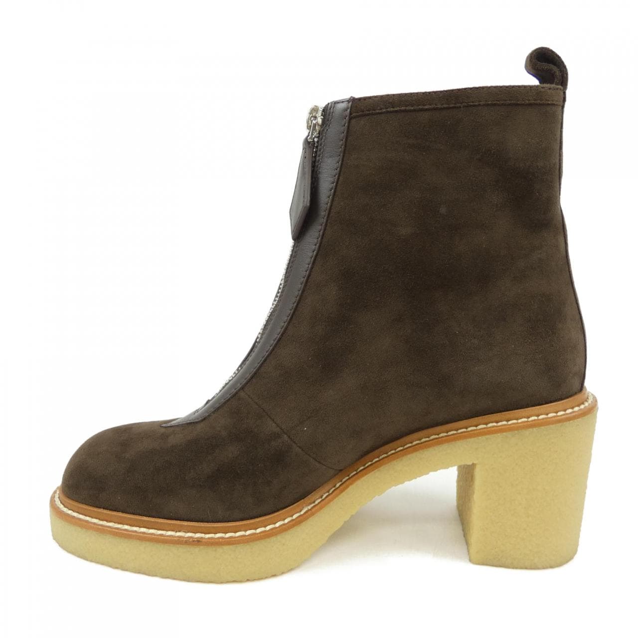 HERMES Jingle 242074Z 靴子