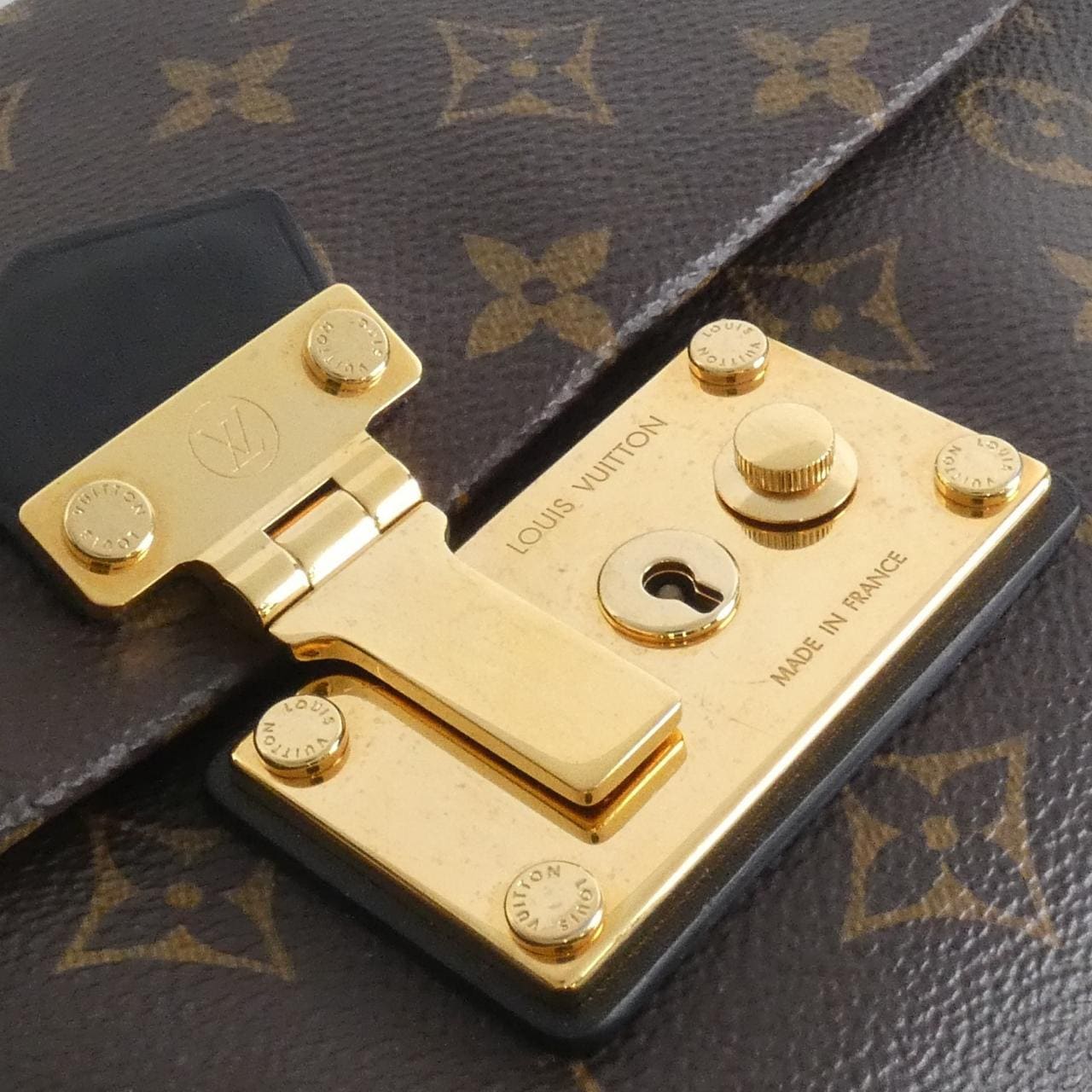 LOUIS VUITTON Monogram Sack 三角 PM M41693 单肩包