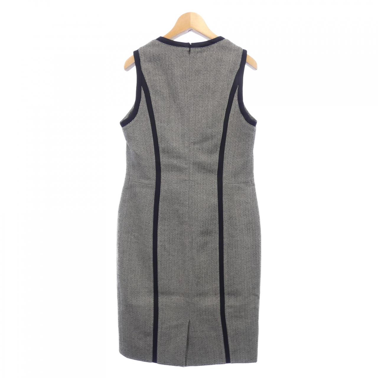 サルヴァトーレフェラガモ SALVATORE FERRAGAMO ワンピース