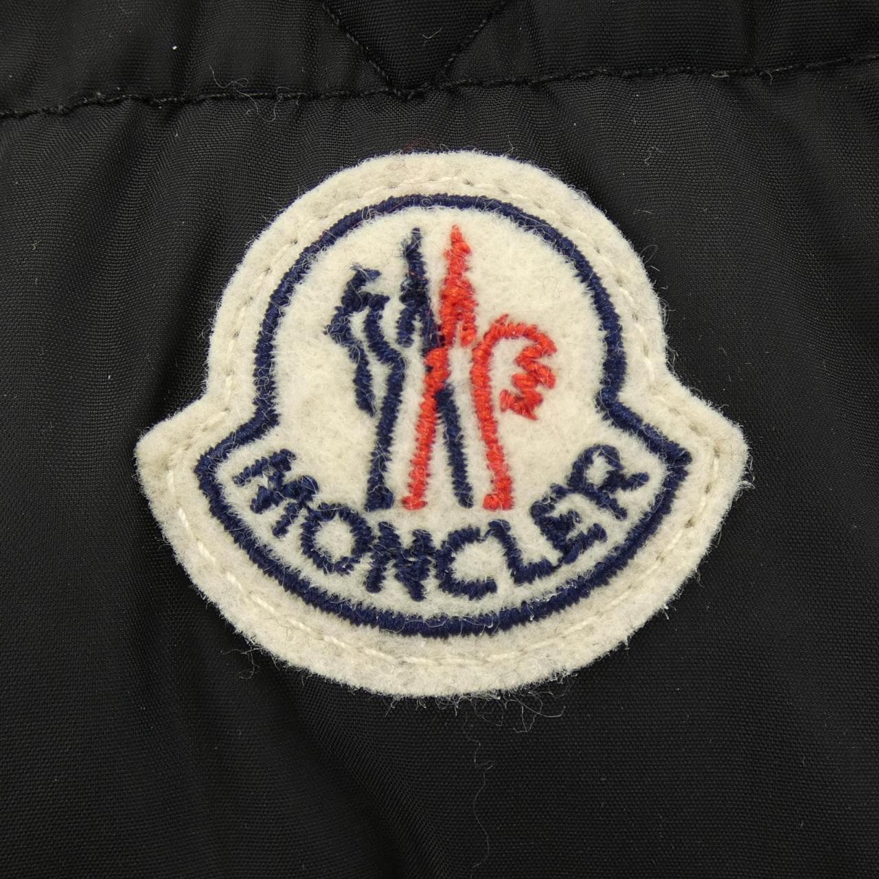 モンクレール MONCLER ダウンジャケット