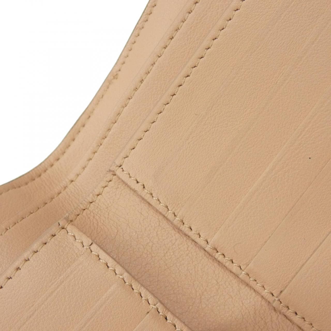 フェンディ ピーカブー 8M0438 A91B 財布