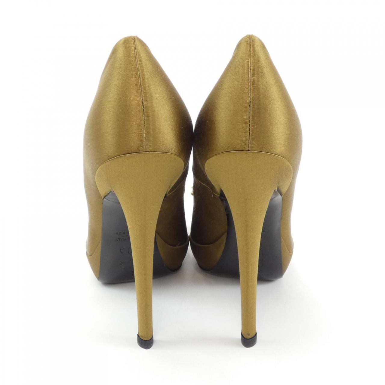ロジェヴィヴィエ ROGER VIVIER パンプス