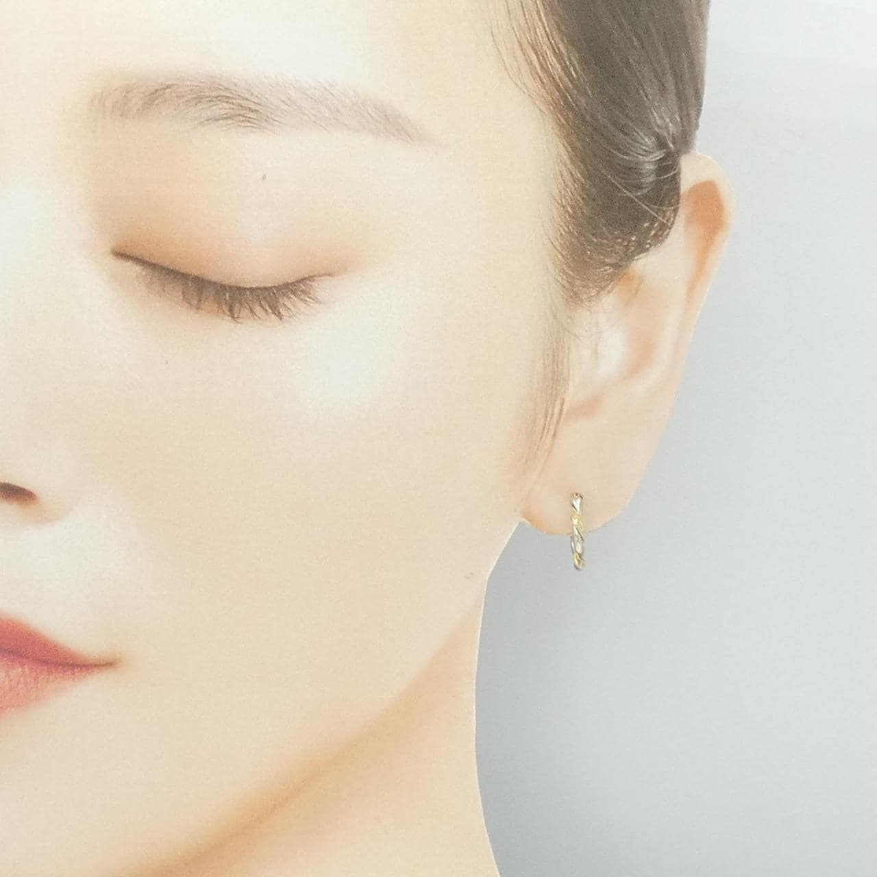 K18YG/PT900 ピアス