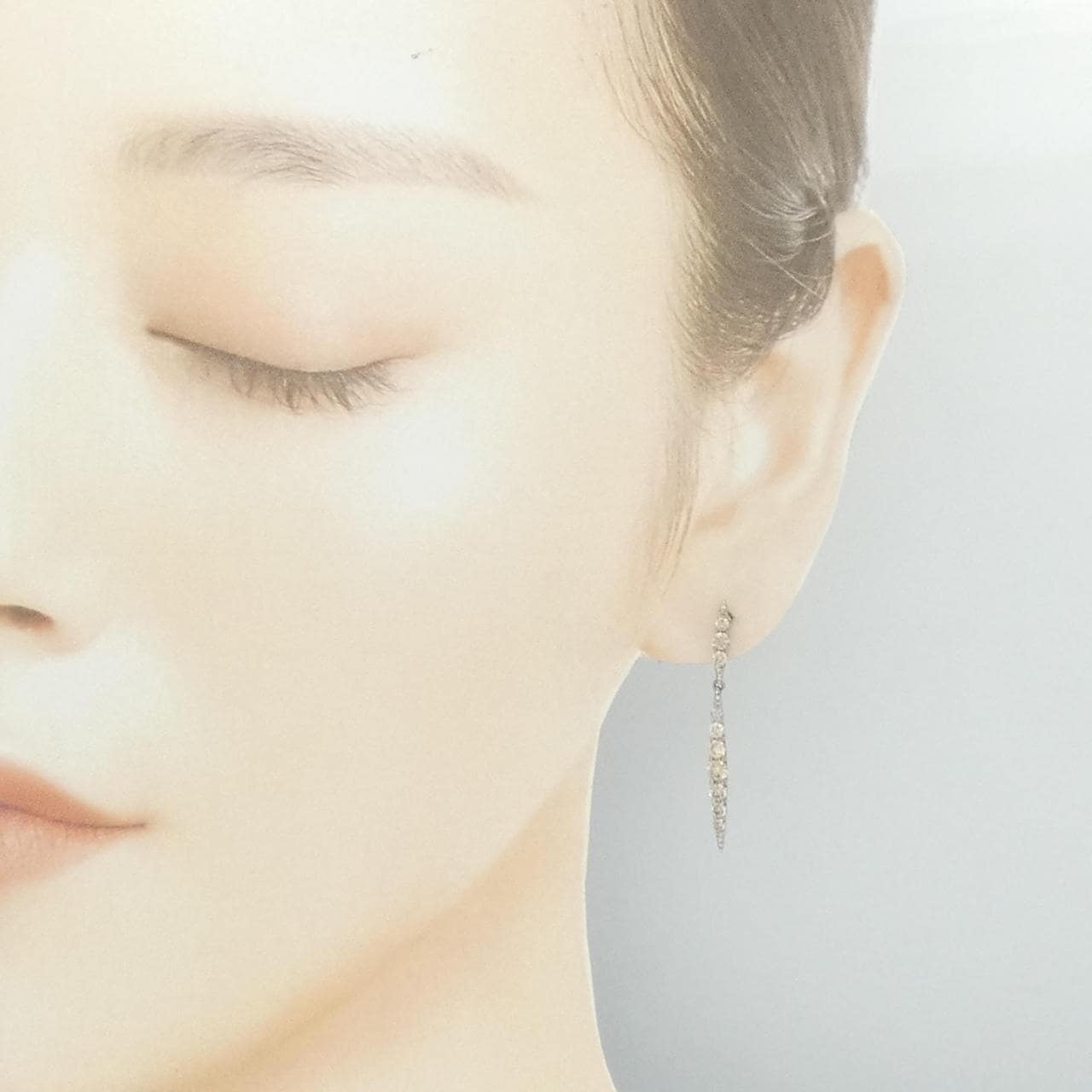 カシケイ ネイキッド ピアス 1.00CT