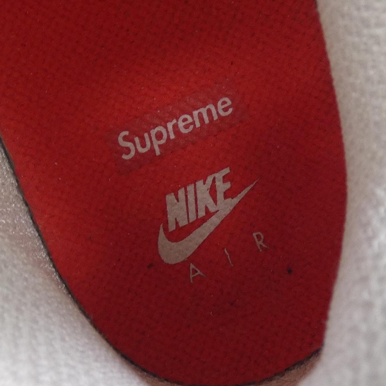 ナイキシュプリーム NIKE×SUPREME DA1472-100 スニーカー