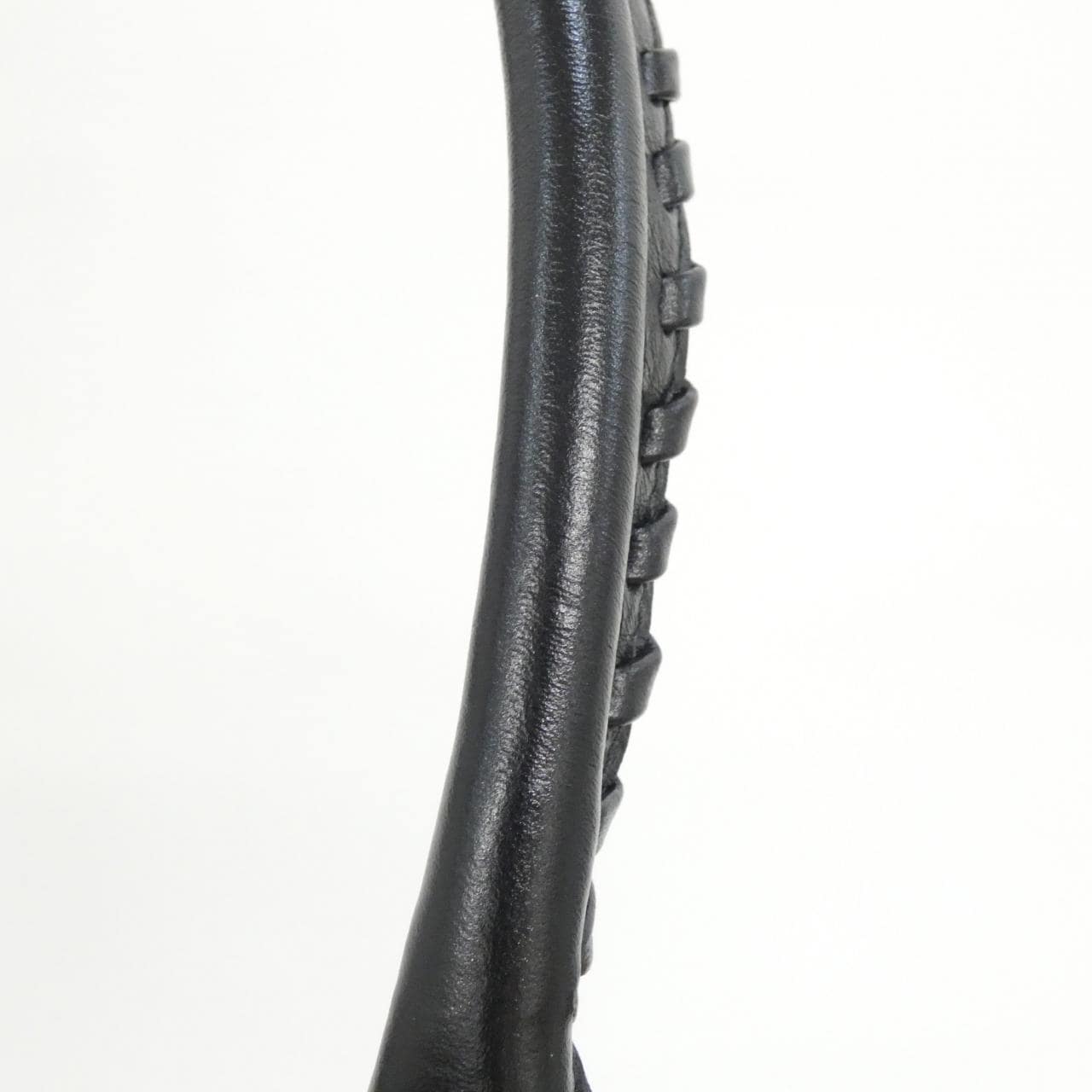 バレンシアガ LE CAGOLE MEDIUM BASKET 771067 2AAVE バッグ