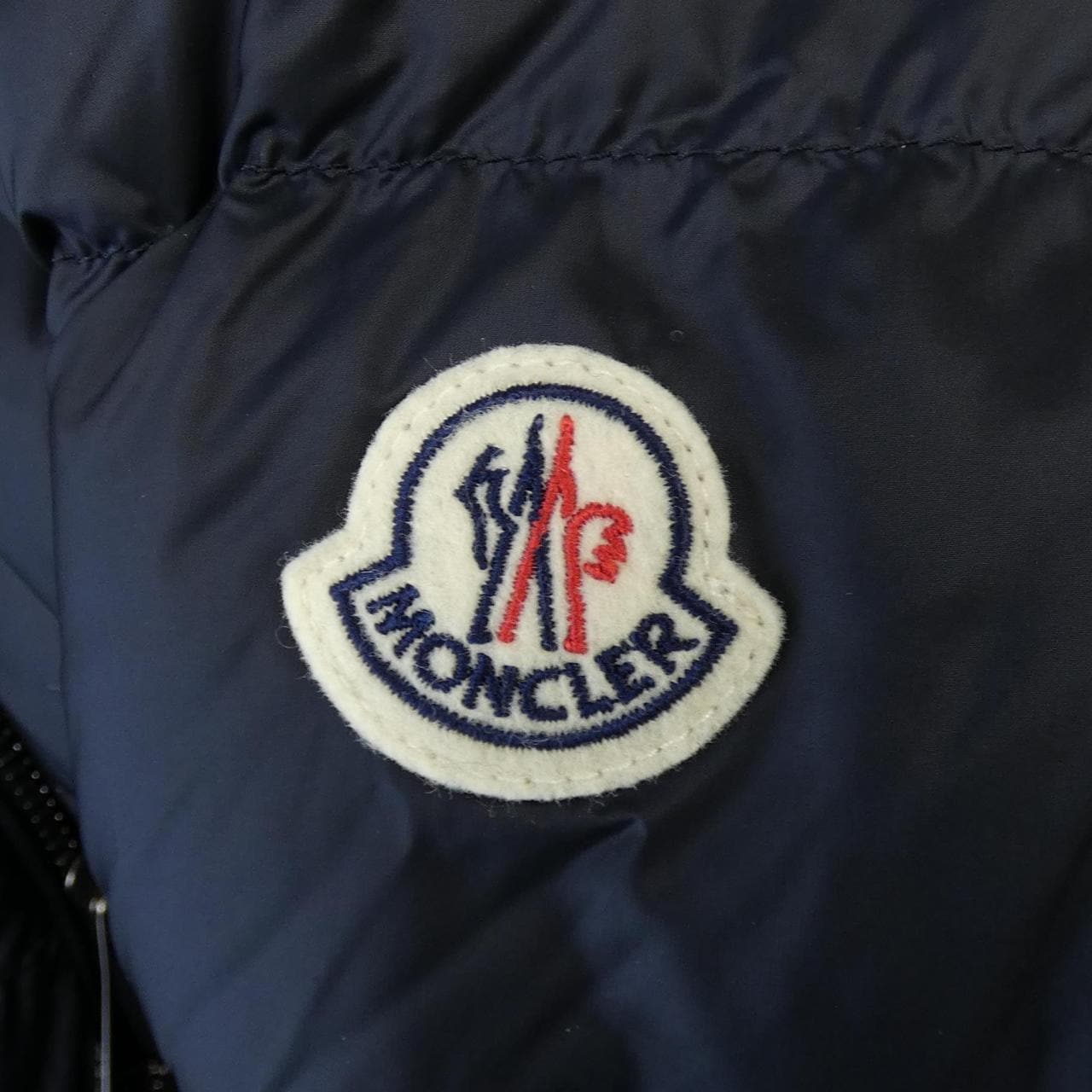 モンクレール MONCLER ダウンジャケット