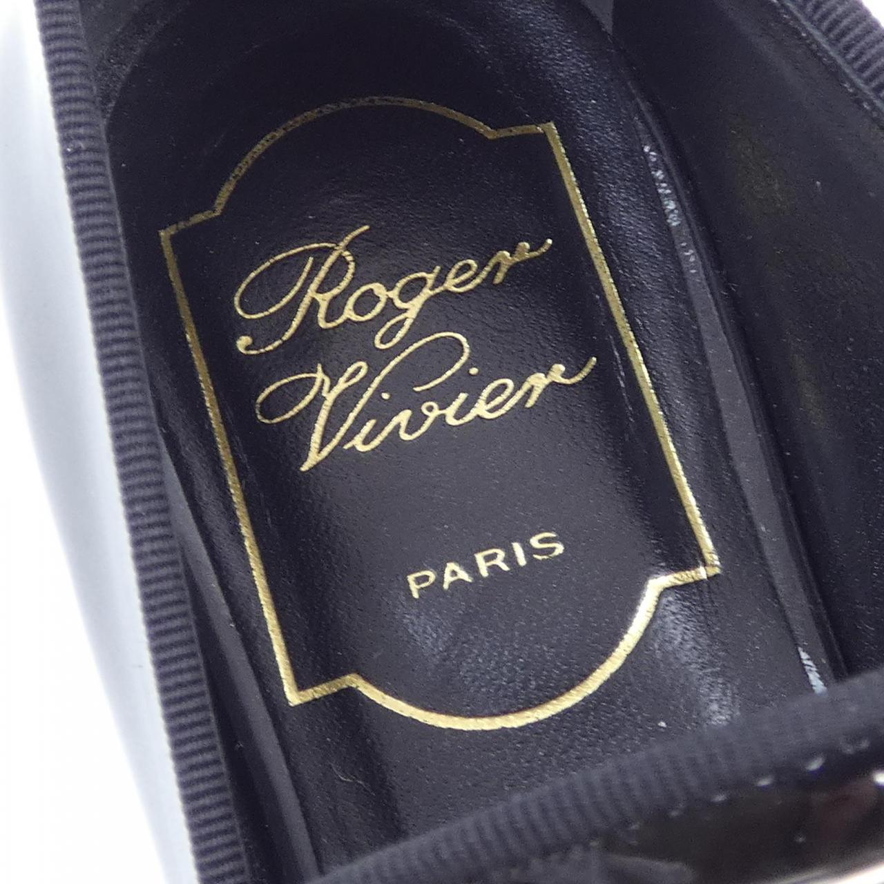 ロジェヴィヴィエ ROGER VIVIER シューズ