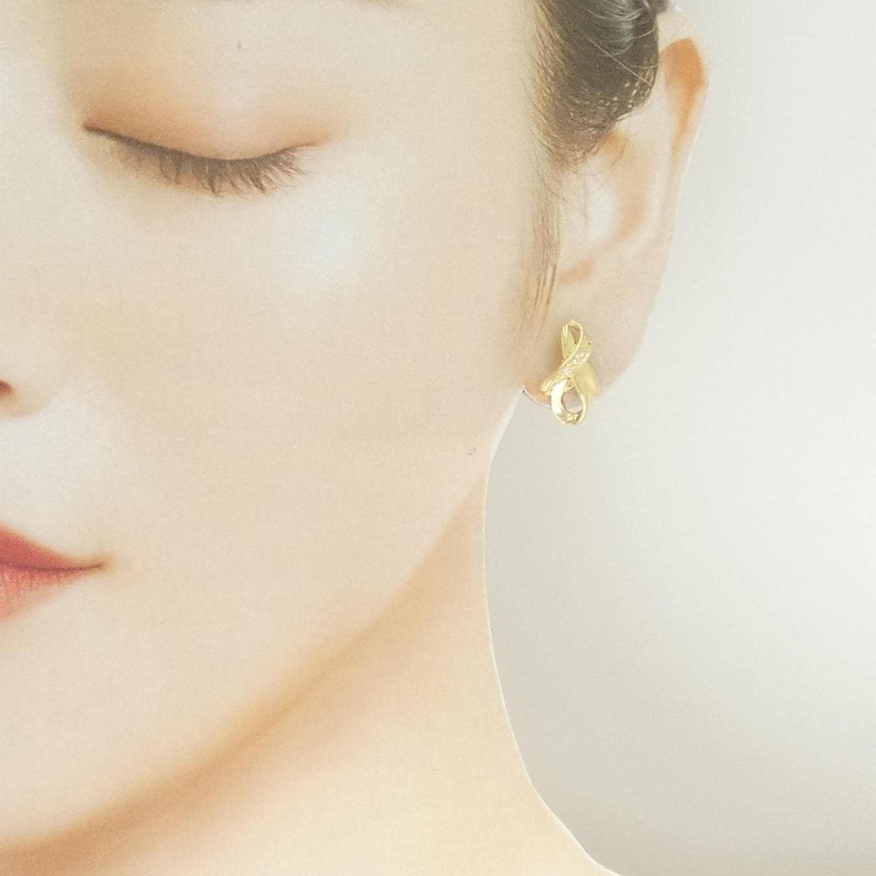 K18YG ダイヤモンド ピアス 0.06CT