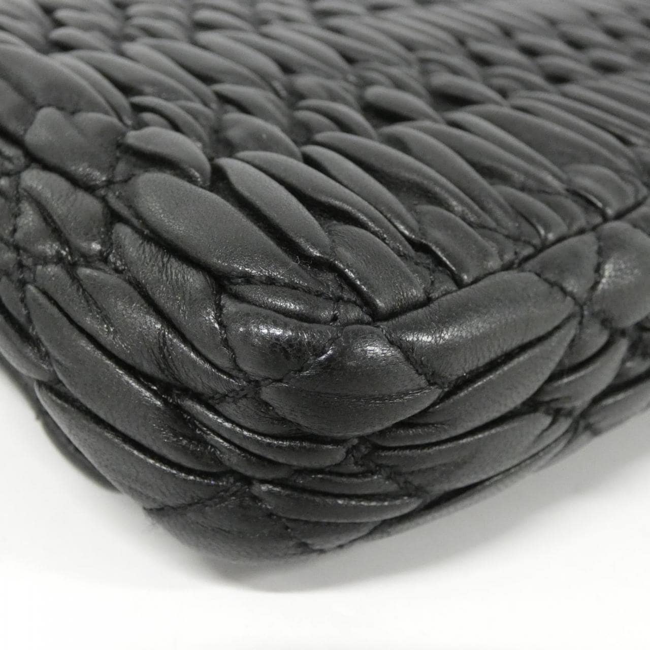 ミュウミュウ RP0233 ショルダーバッグ