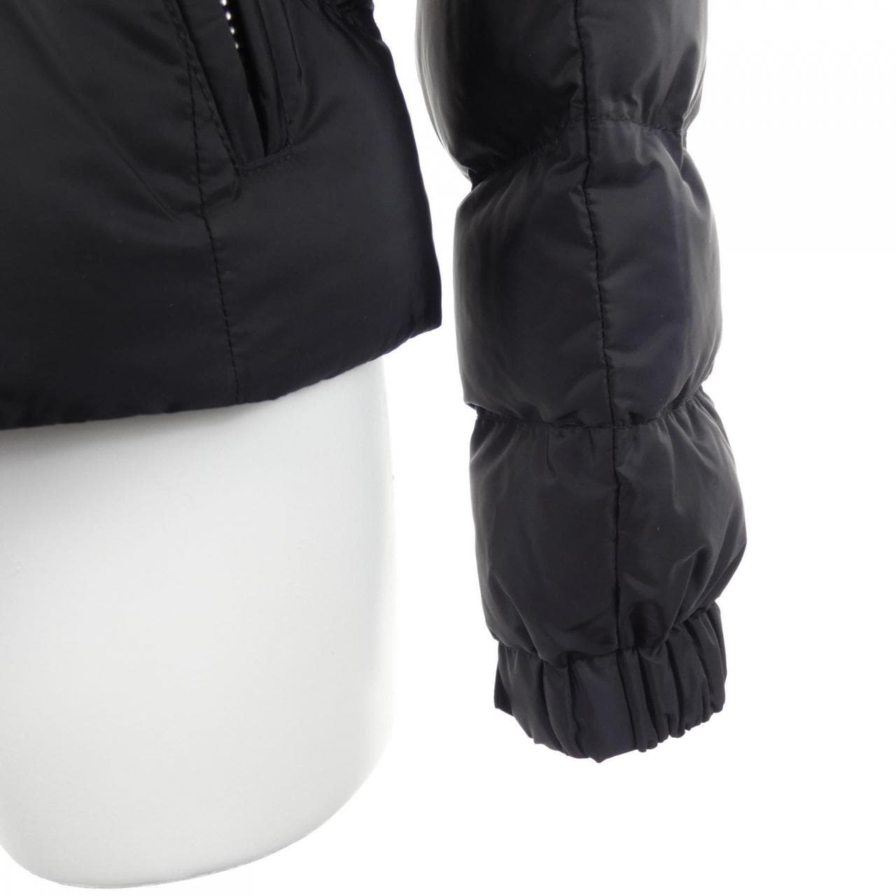 プラダ PRADA トライアングルロゴ 29Y510 R202 Q04 ダウンジャケット