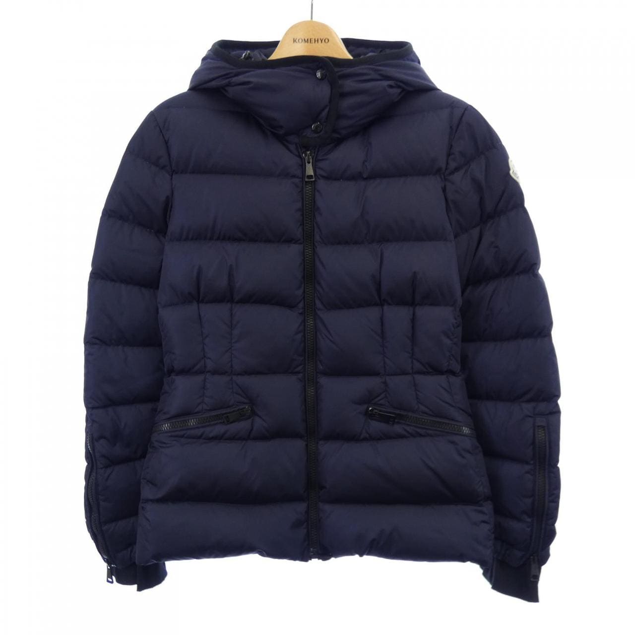 モンクレール MONCLER BETULA ダウンジャケット