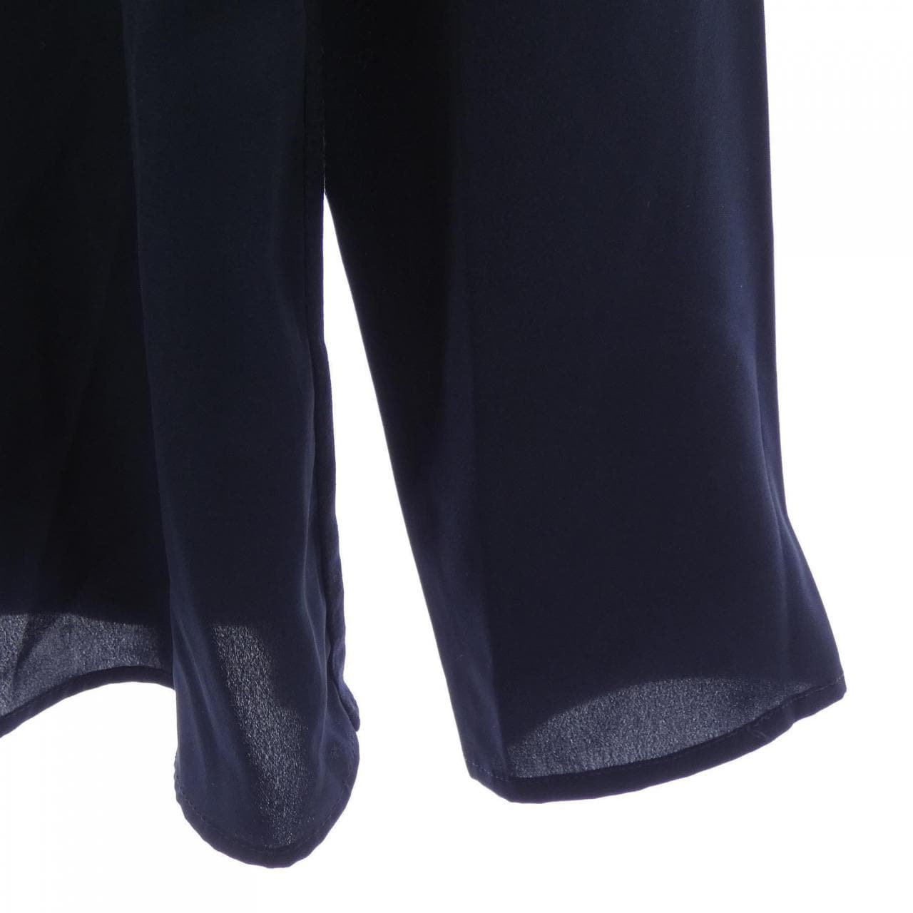 ニジュウサンク 23区 トップス