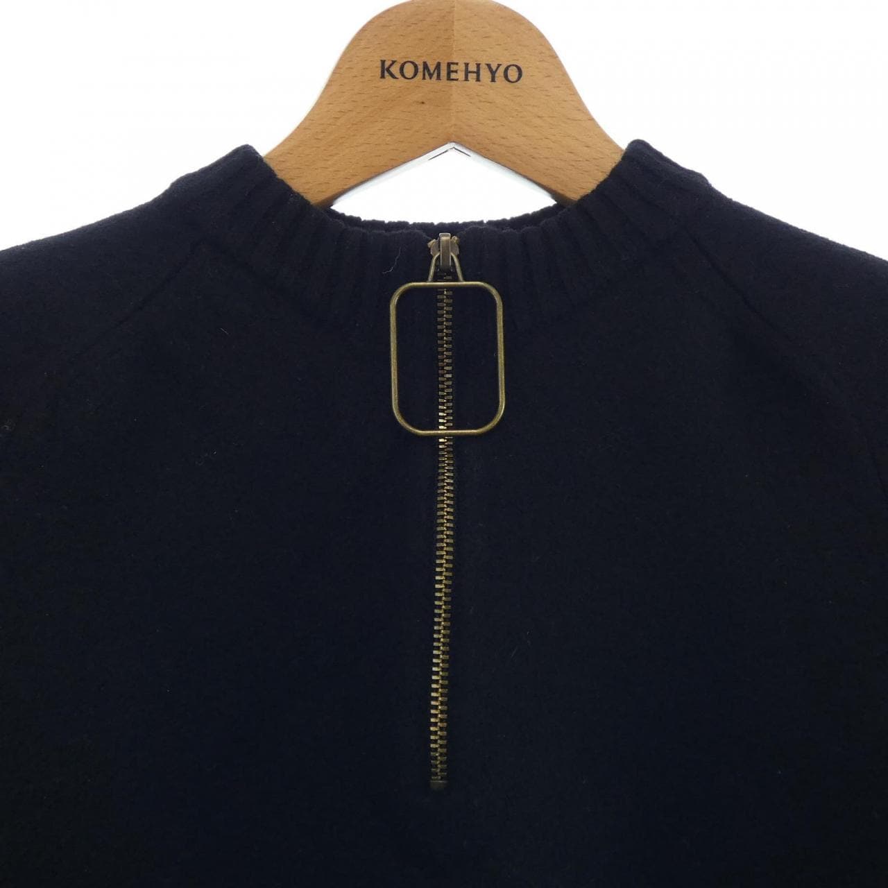 ジェイダブルアンダーソン J.W.ANDERSON ニット