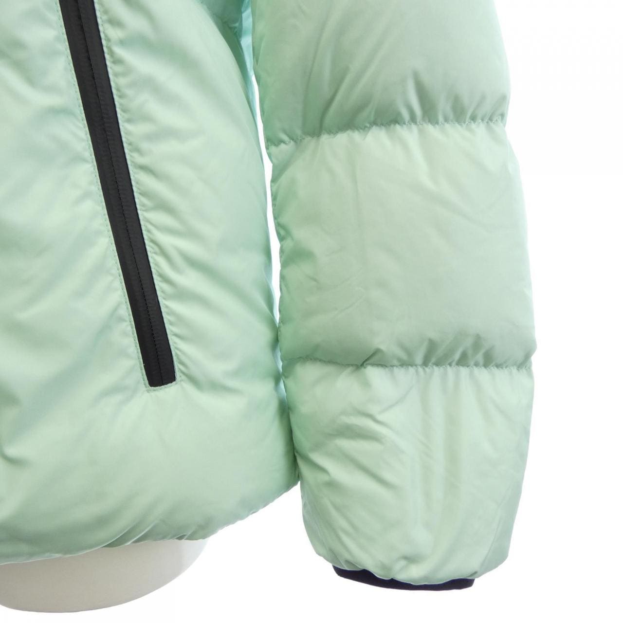 モンクレール MONCLER MONTCLA ダウンジャケット