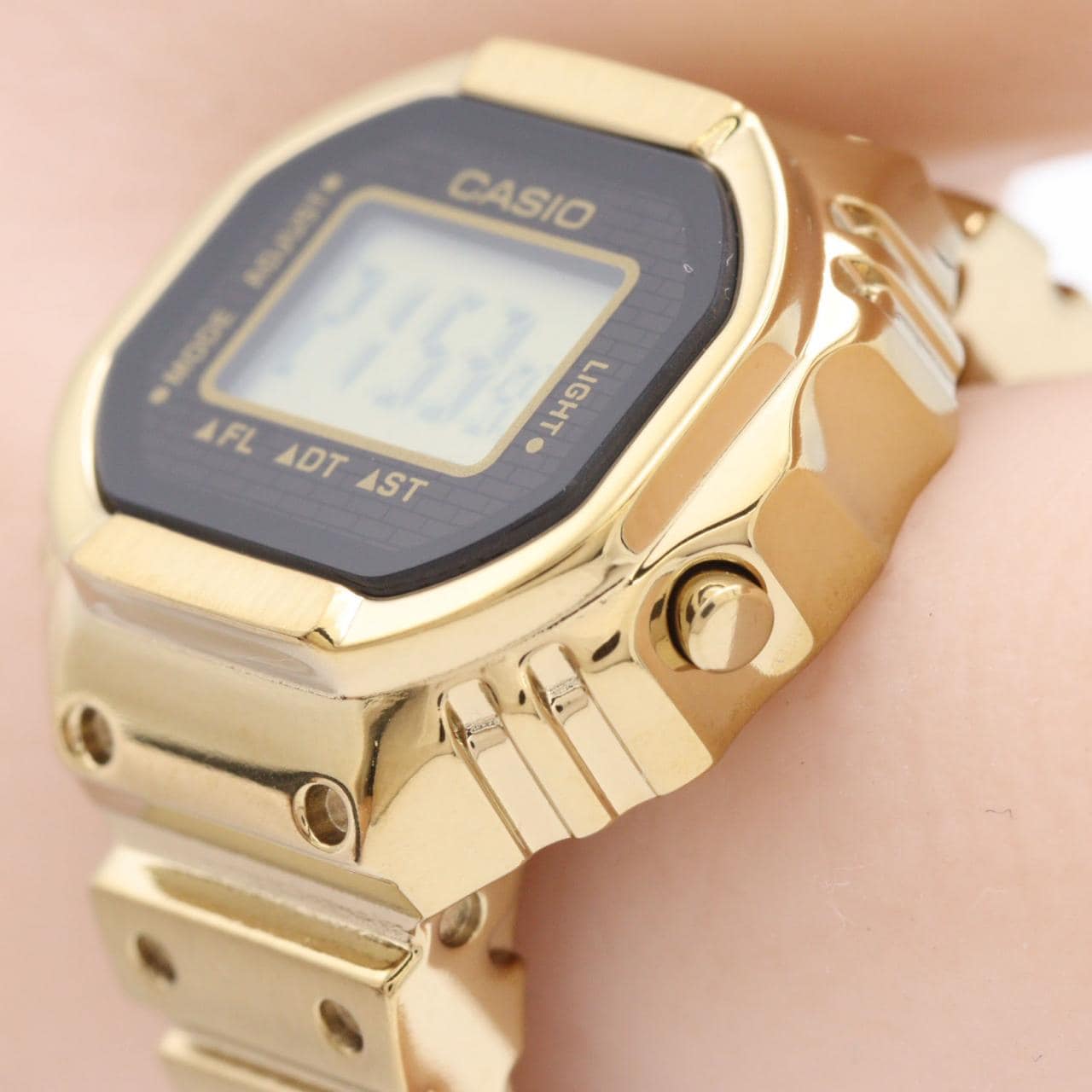 カシオ リングウォッチ GP CRW-001G-9JR GP クォーツ