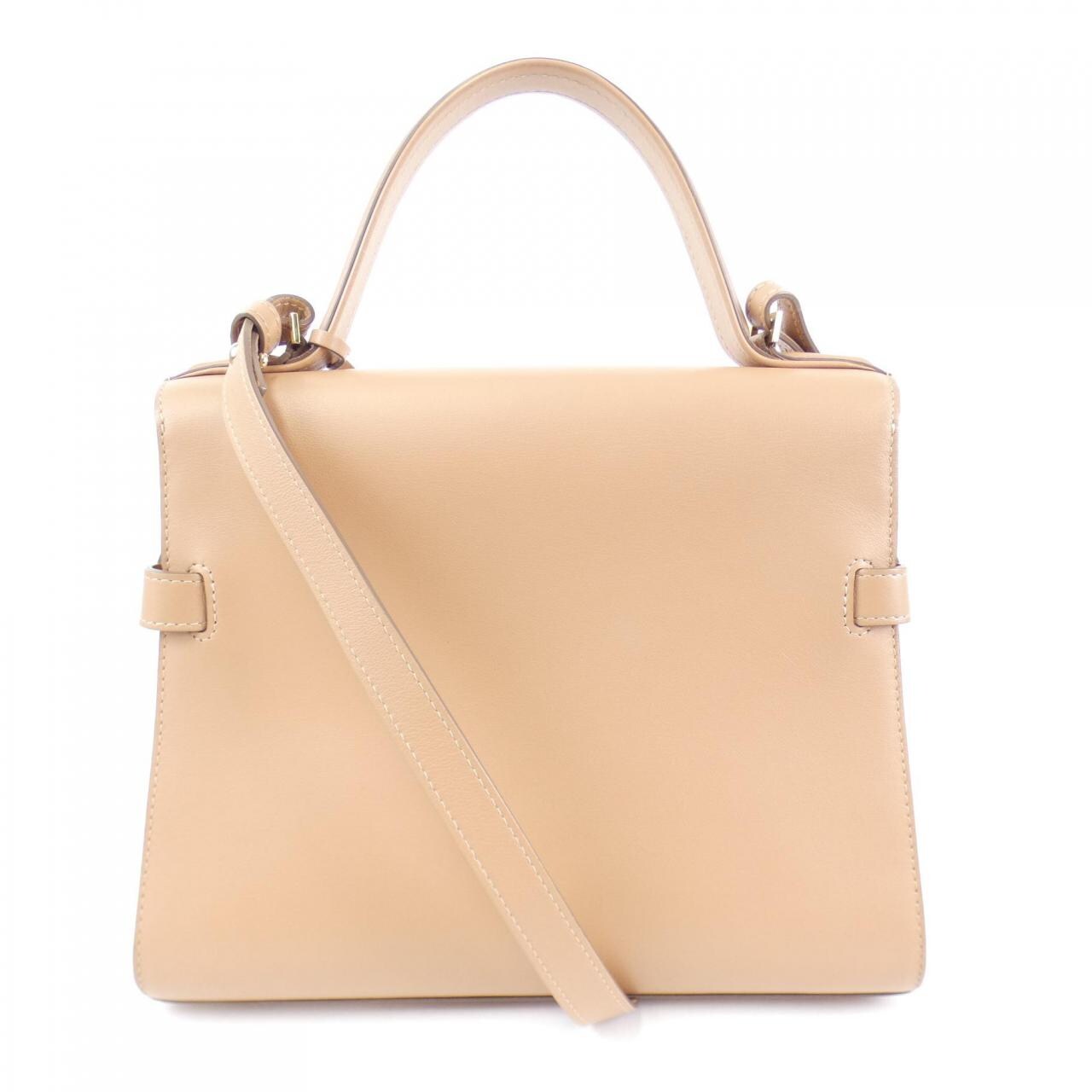 德尔沃DELVAUX