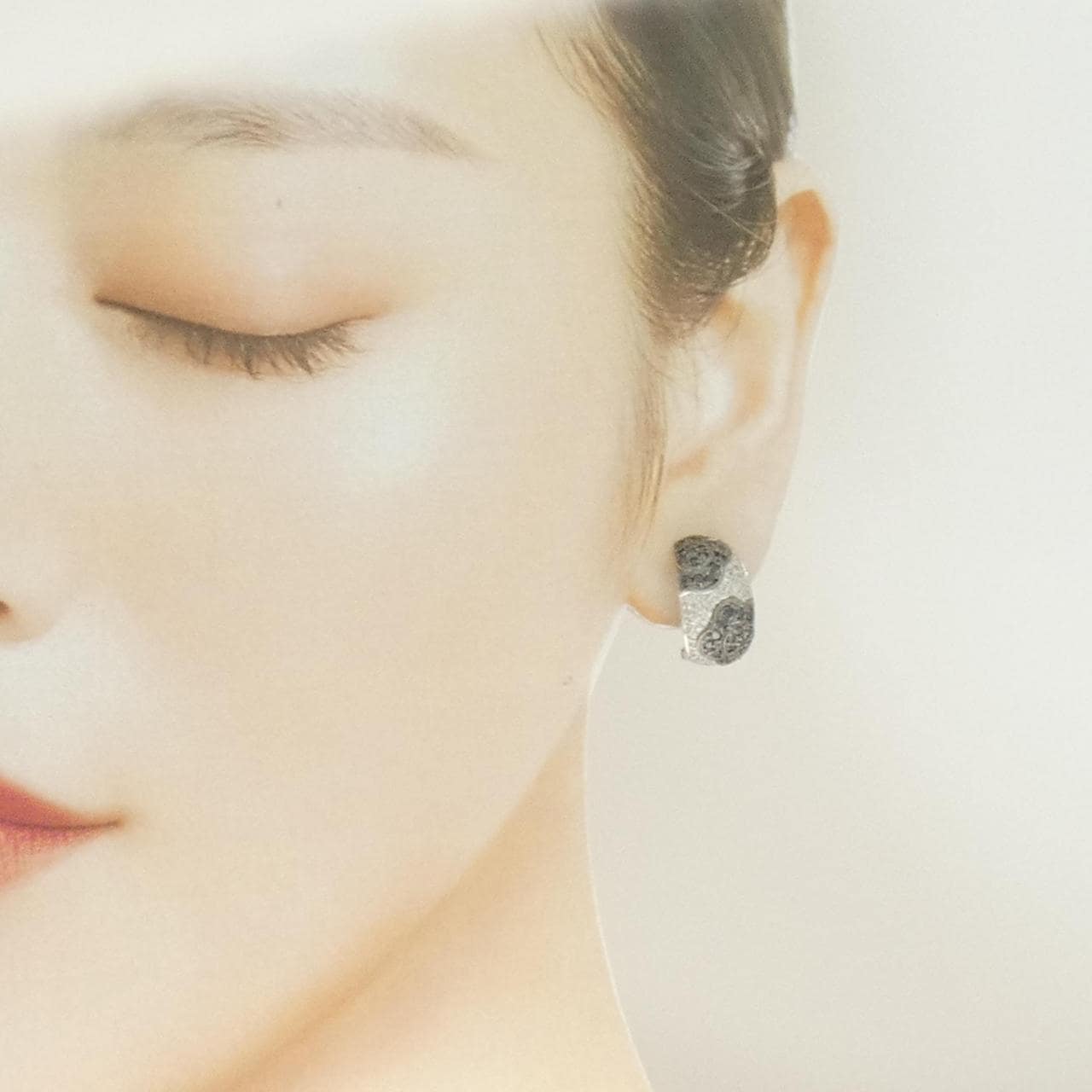 K18WG フラワー ダイヤモンド ピアス/イヤリング 1.28CT