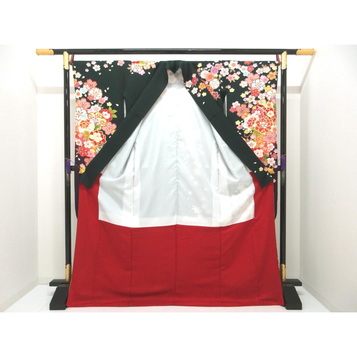 振袖　友禅加工刺繍入り　ボカシ染