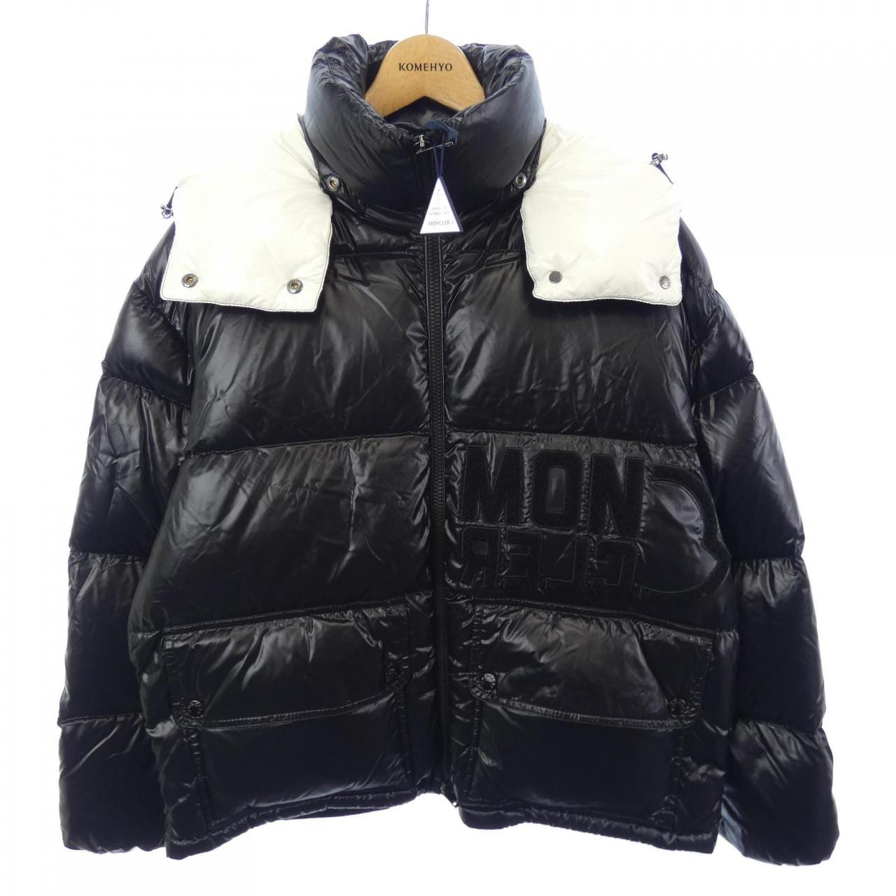 モンクレール MONCLER ダウンジャケット