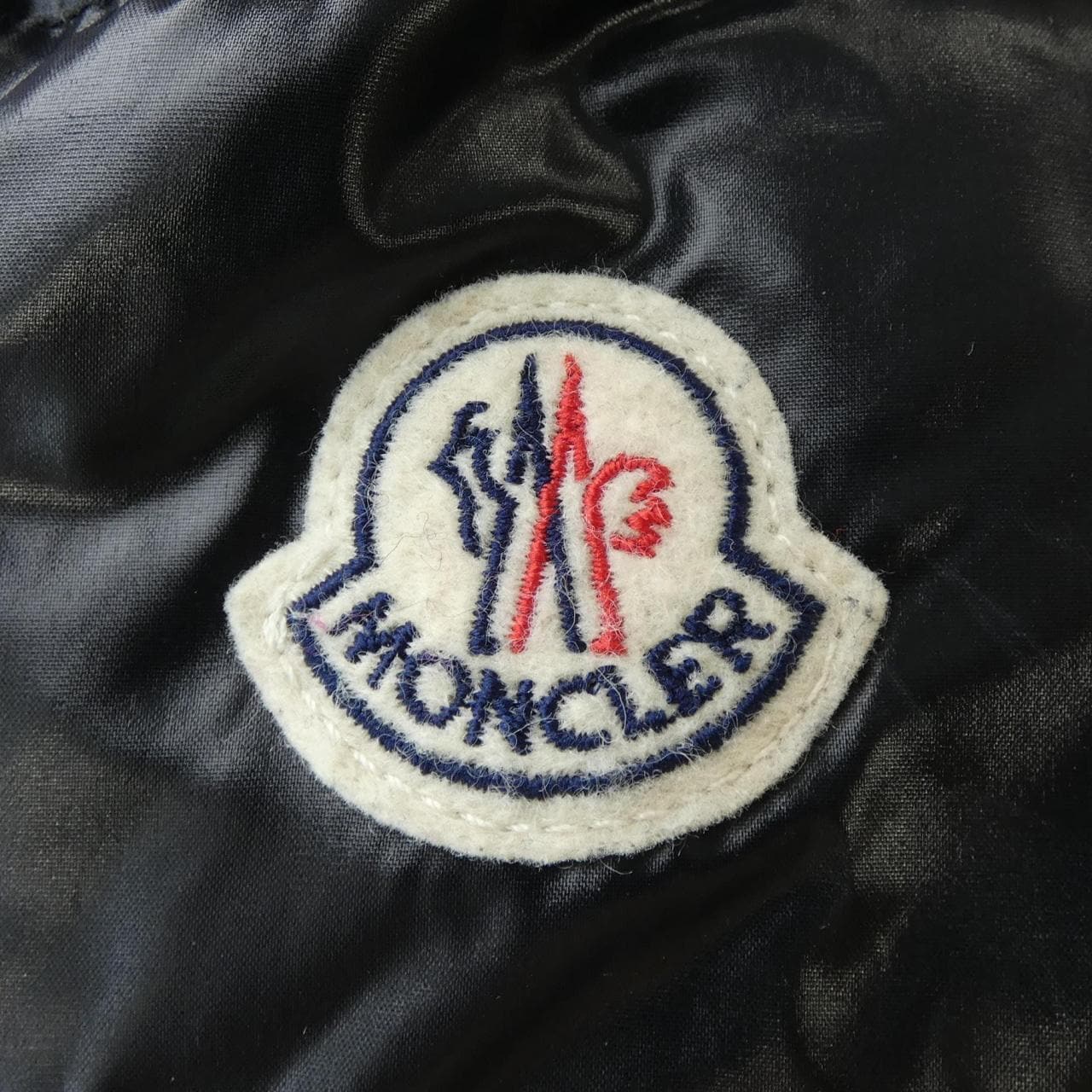 モンクレール MONCLER ダウンジャケット