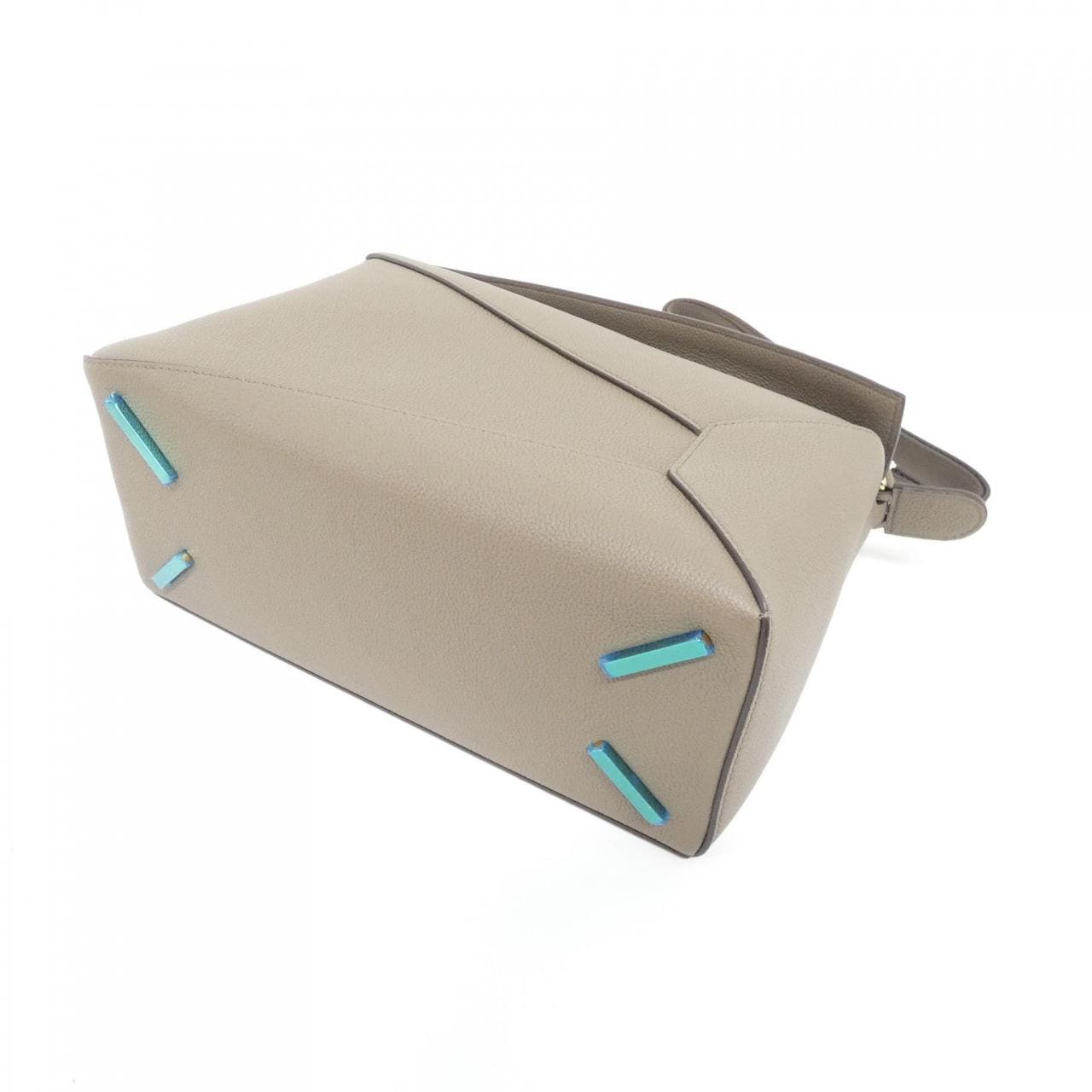 【新品】ロエベ パズル エッジ ミディアム A510P49X26 バッグ