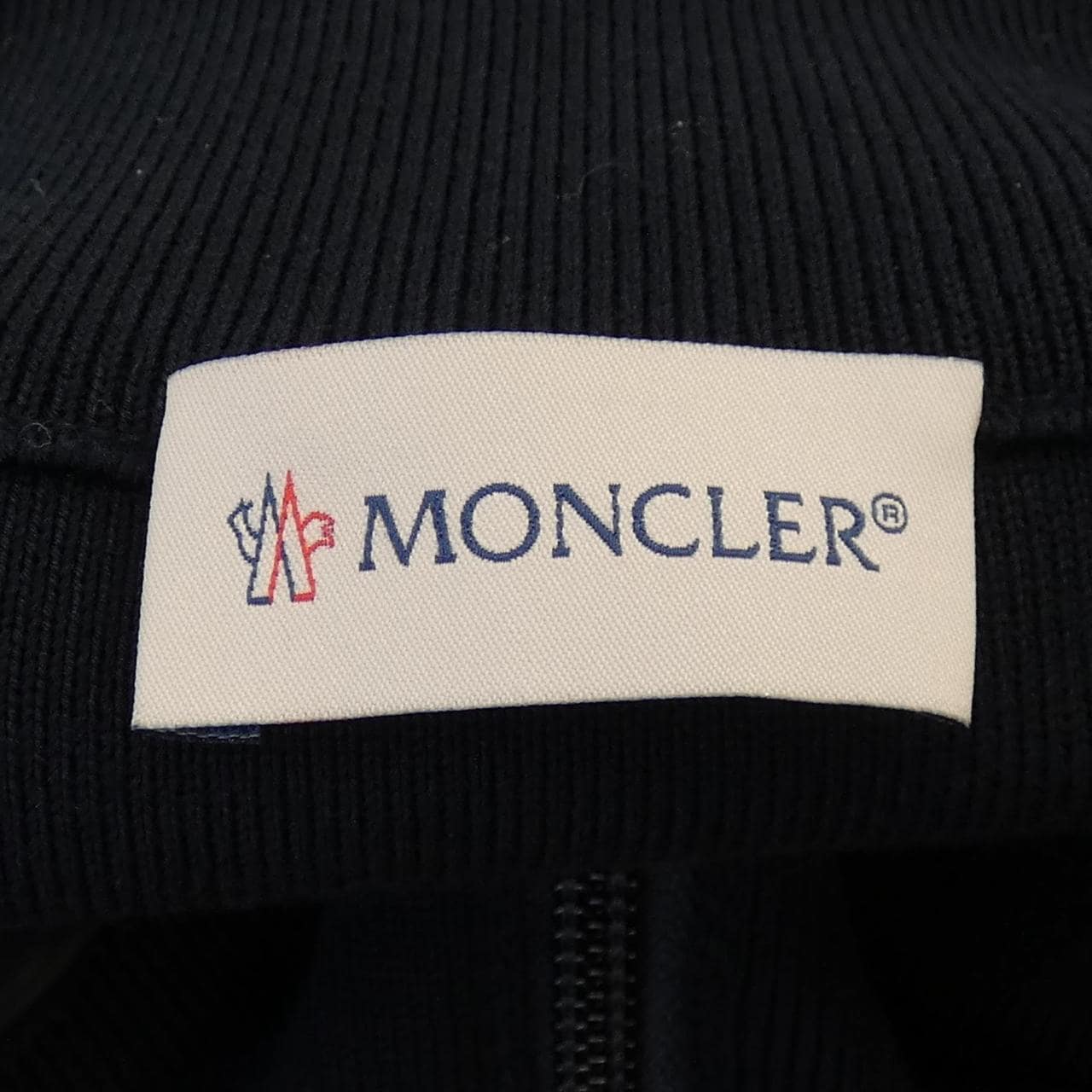 MONCLER蒙克勒羽绒服