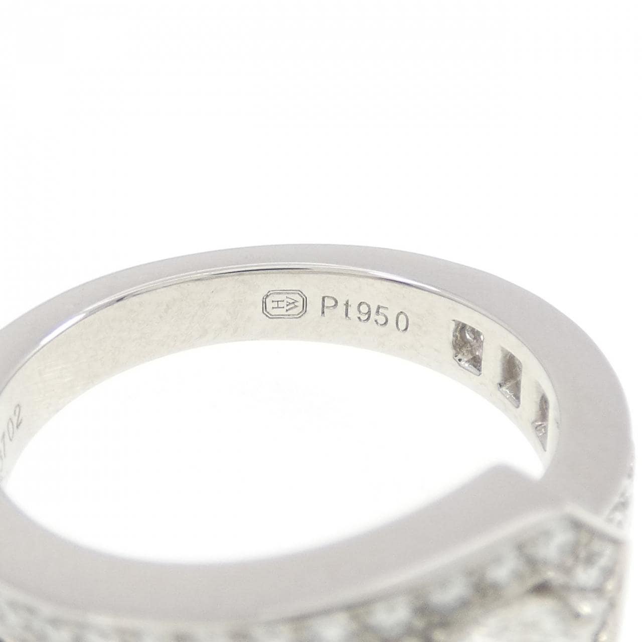 ハリーウィンストン ダイヤモンド リング