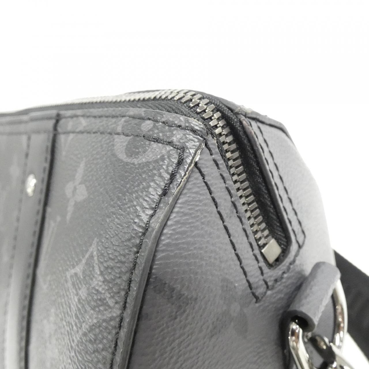 LOUIS VUITTON Monogram Eclipse Reverse City Keepall M45936 肩背包