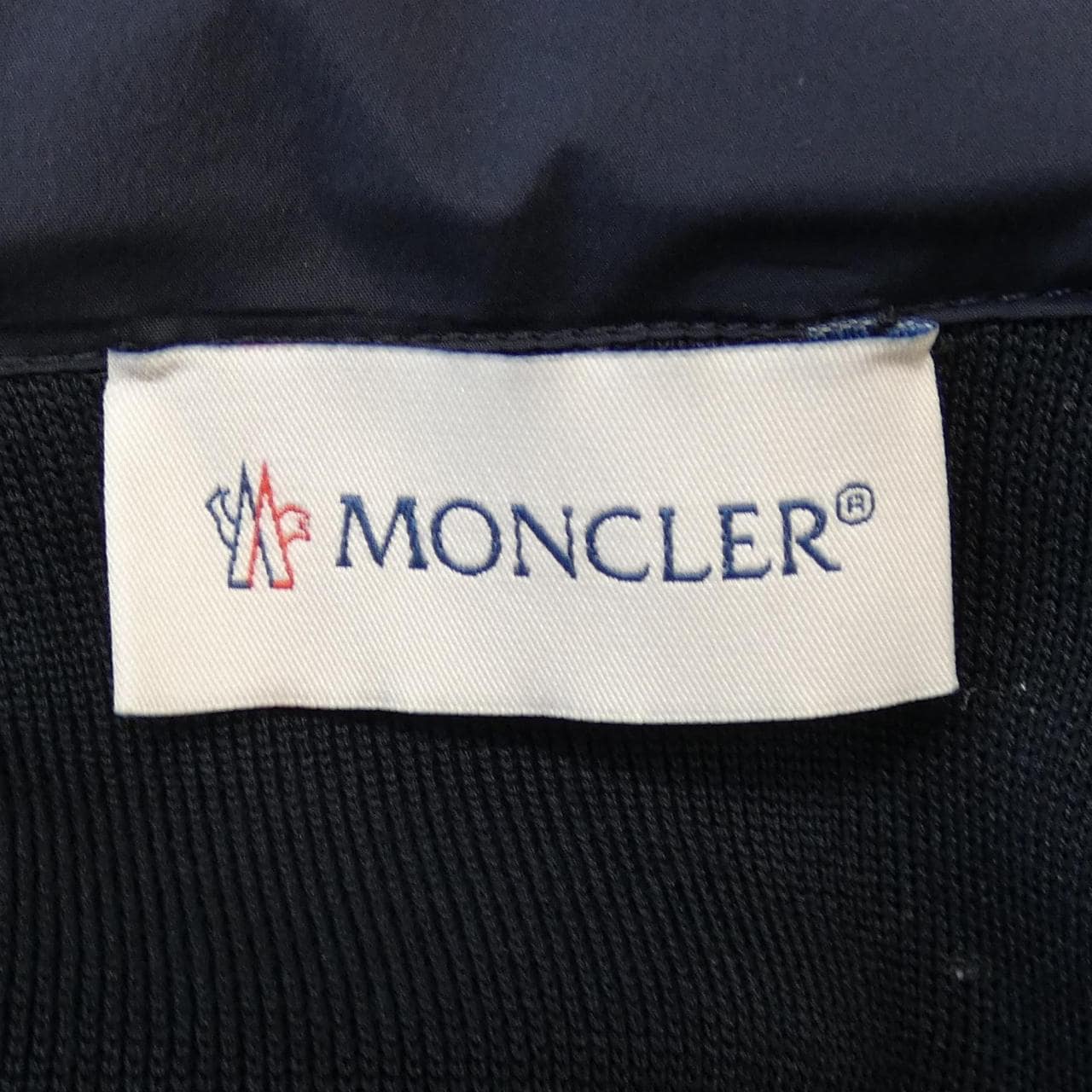 モンクレール MONCLER 10919B50200 ダウンジャケット