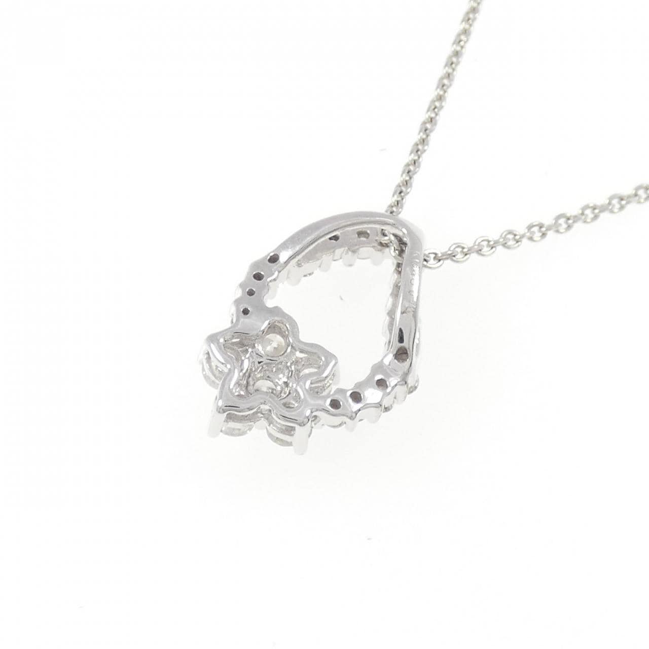 K18WG Flower Diamond Necklace 0.70CT